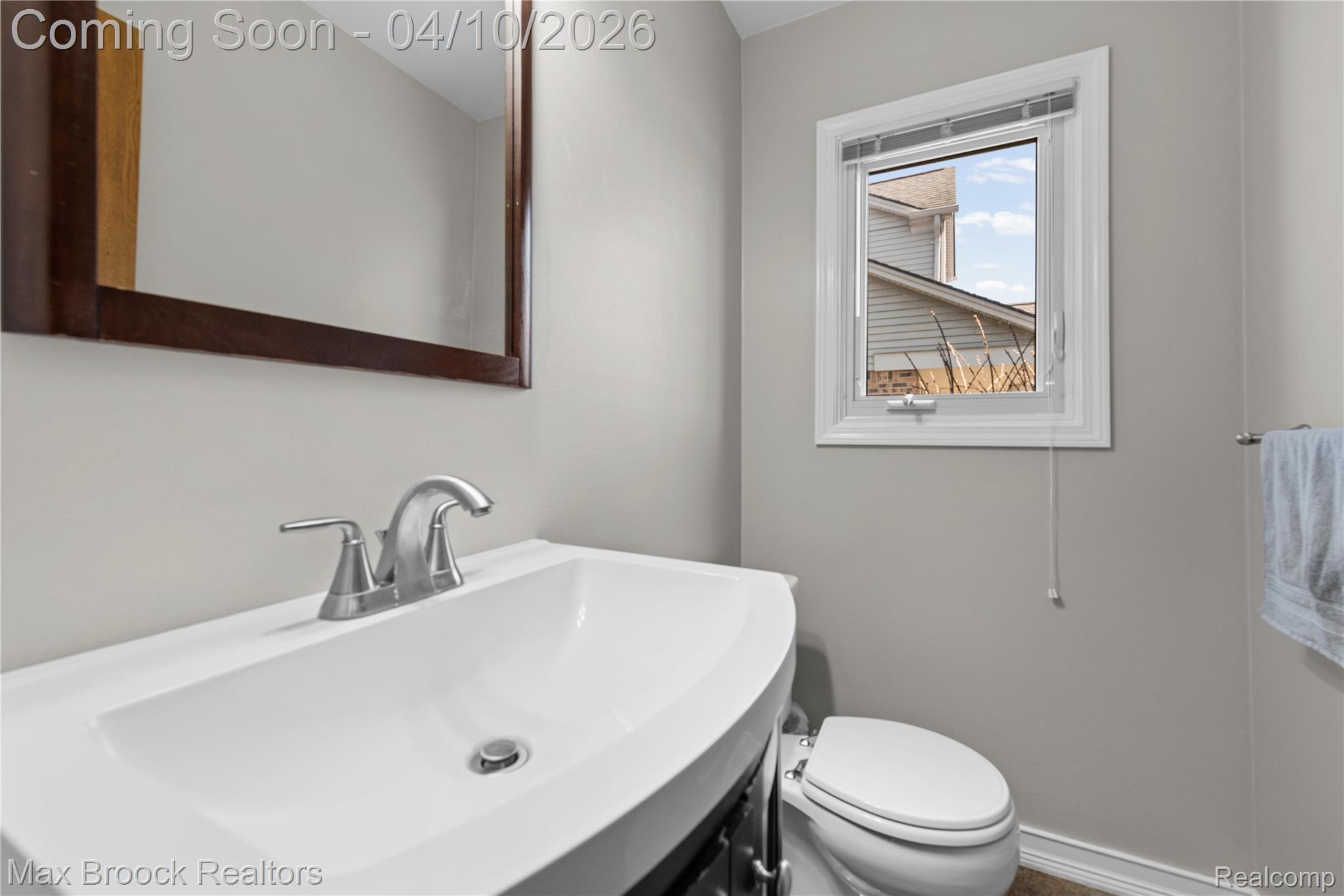 17883 Foxpointe Drive