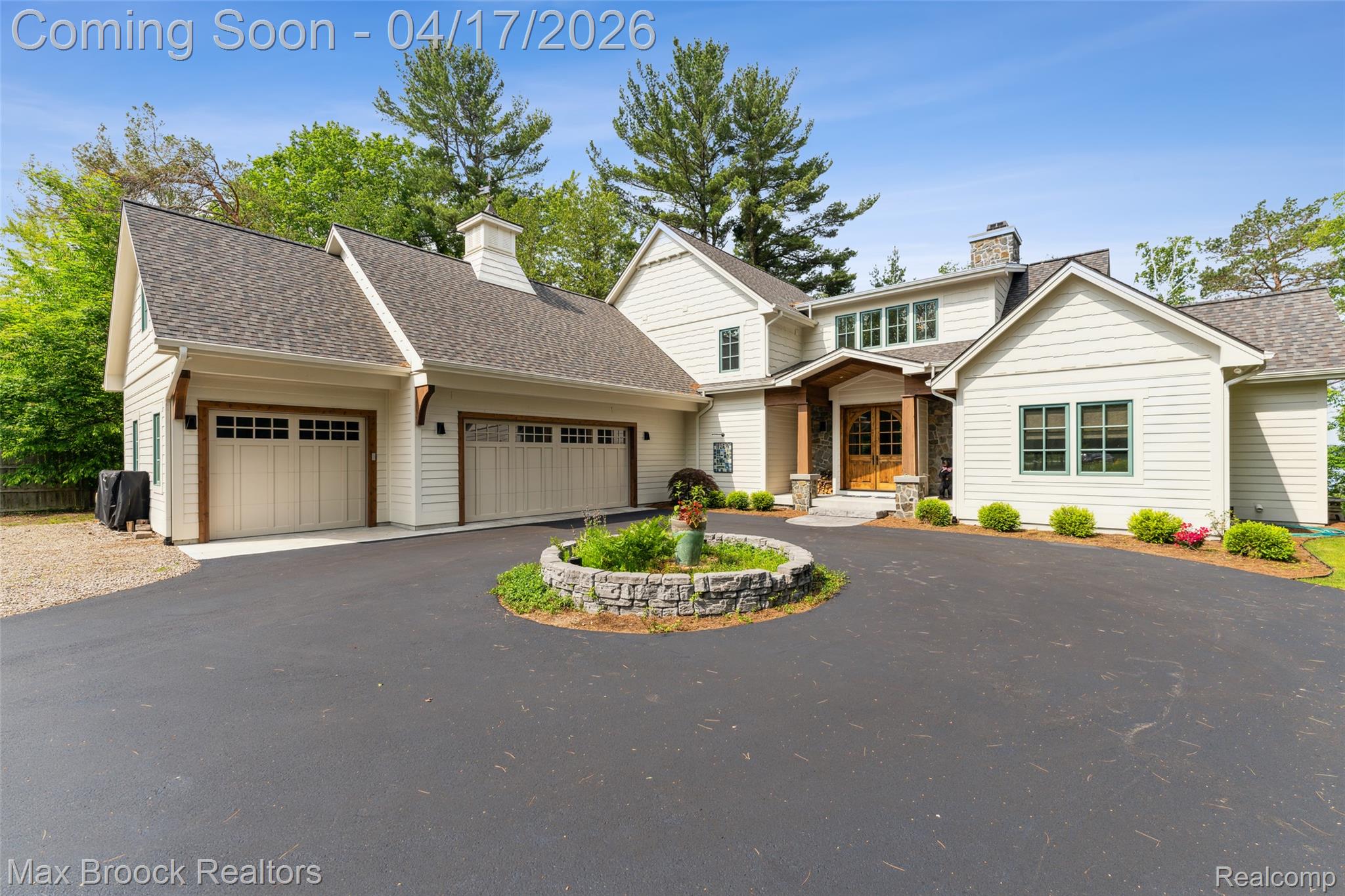 1432 S East Torch Lake Drive