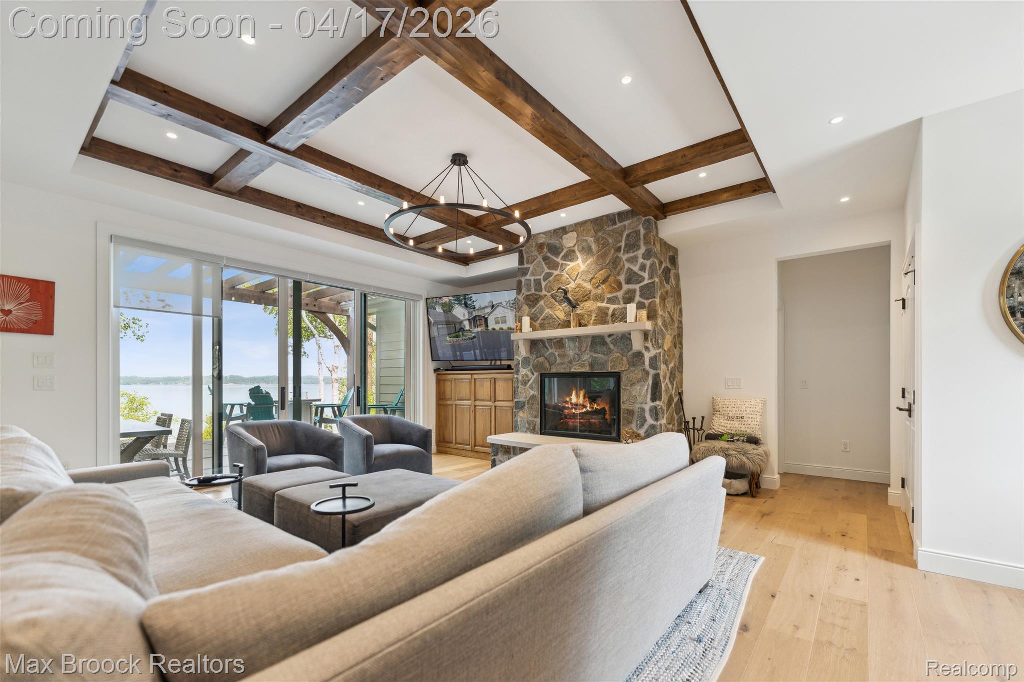 1432 S East Torch Lake Drive