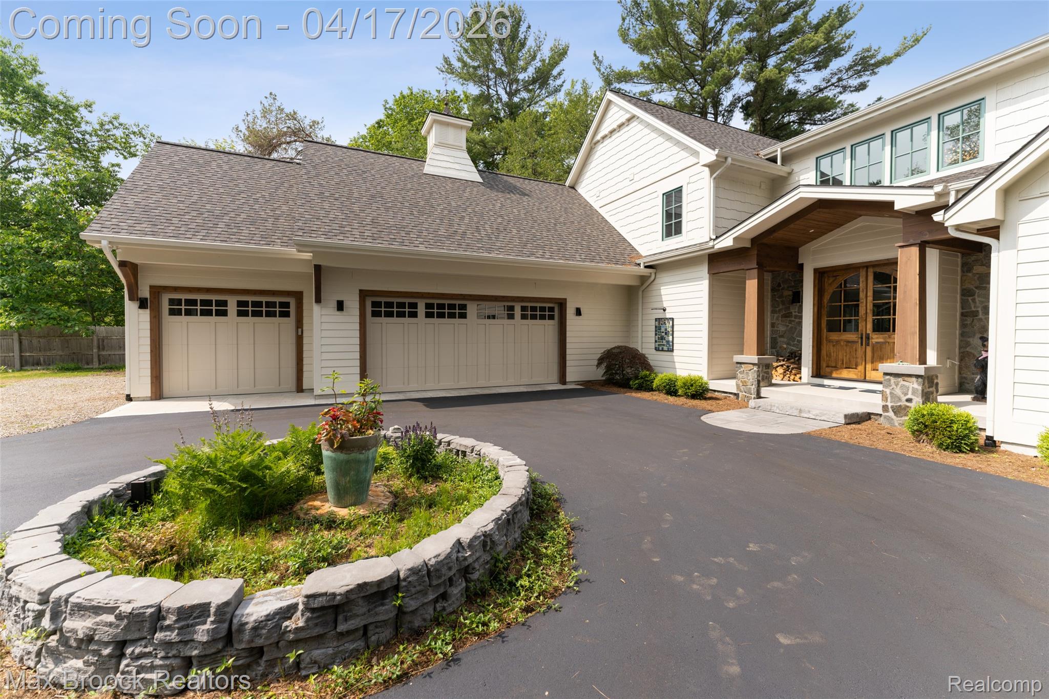 1432 S East Torch Lake Drive