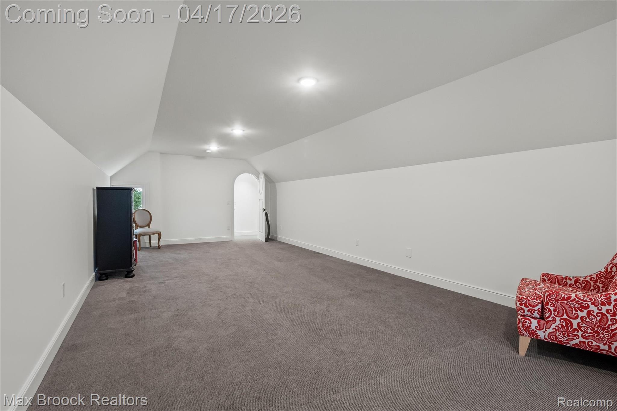 1432 S East Torch Lake Drive