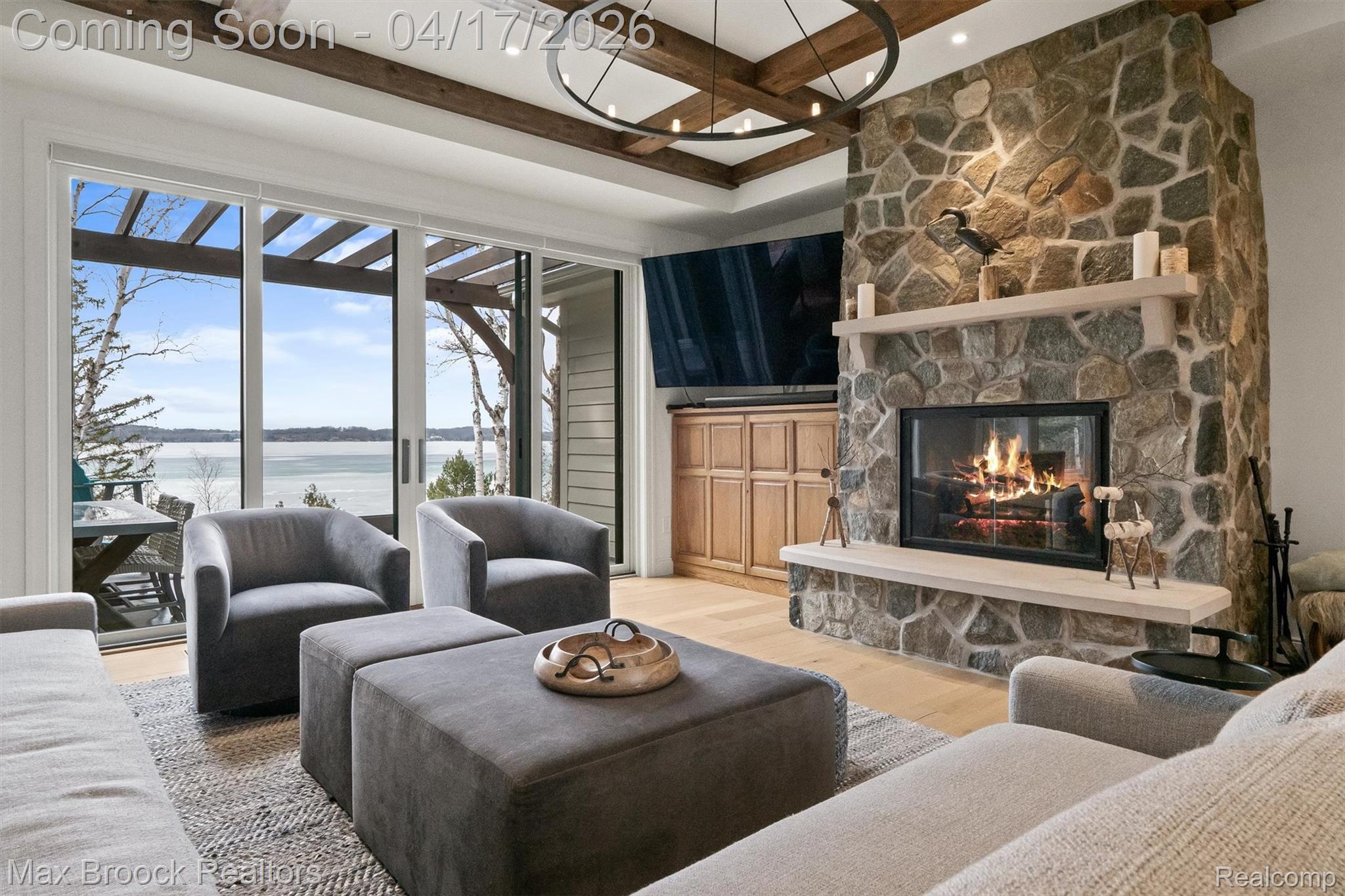 1432 S East Torch Lake Drive