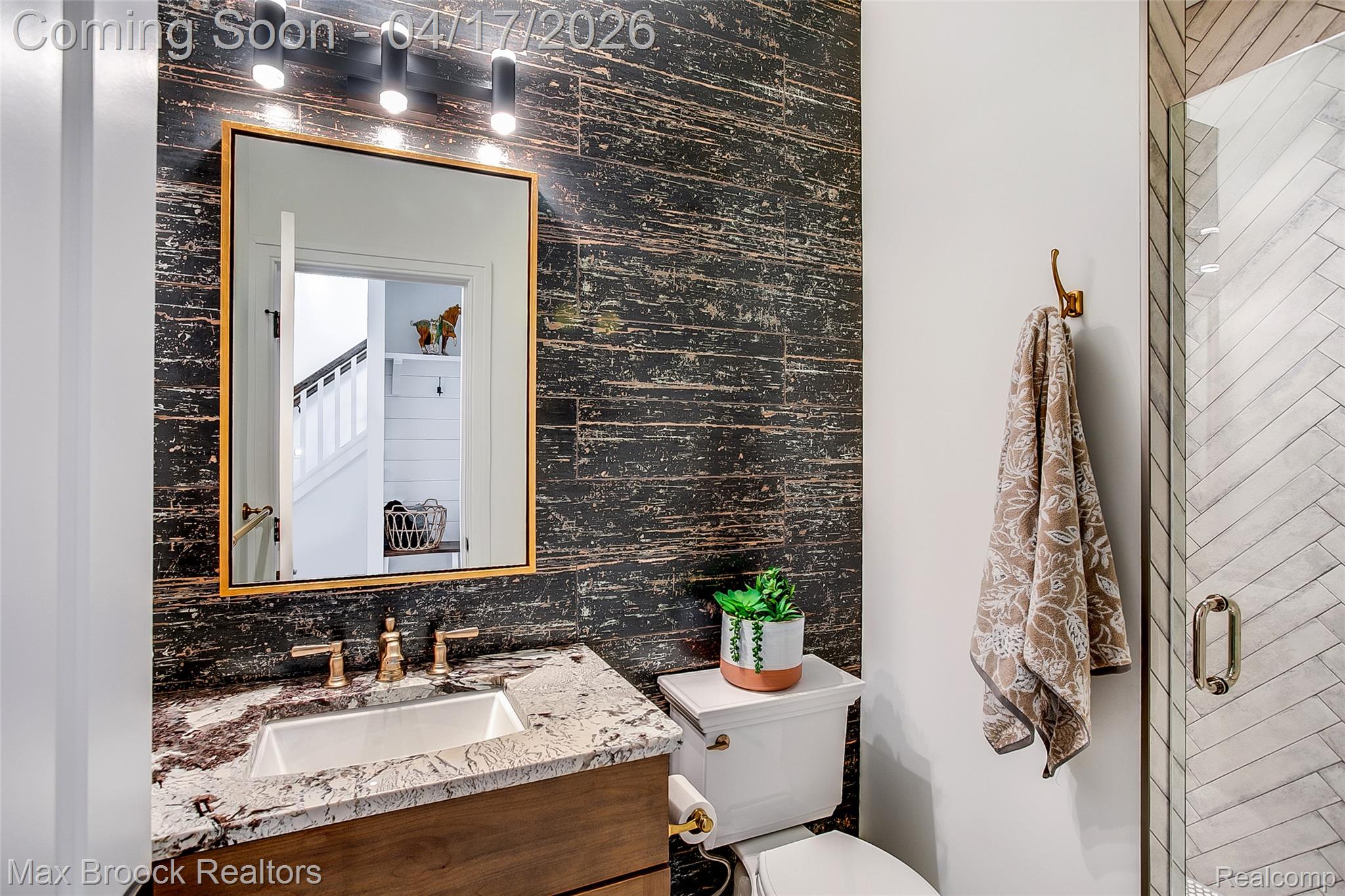 1432 S East Torch Lake Drive