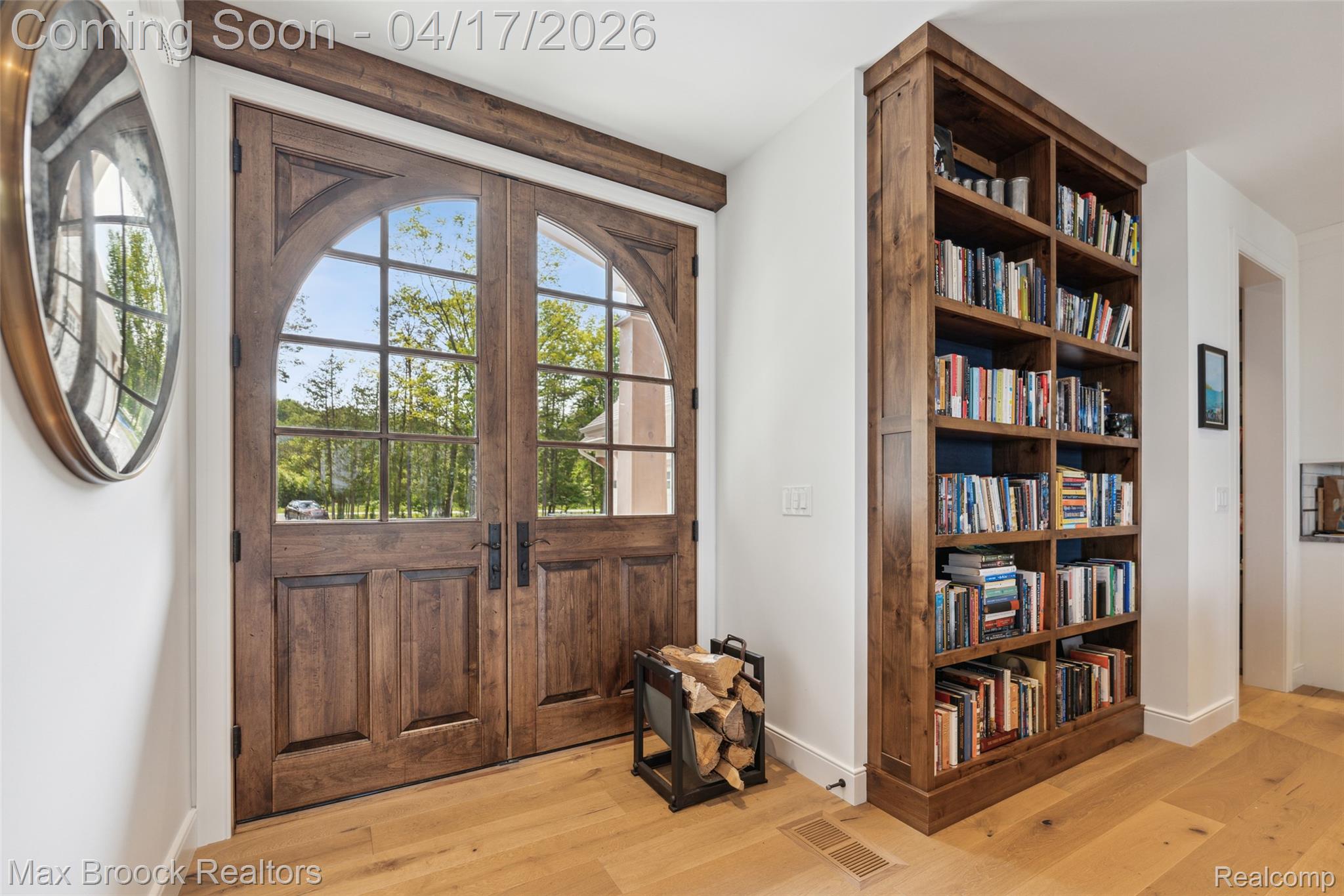 1432 S East Torch Lake Drive