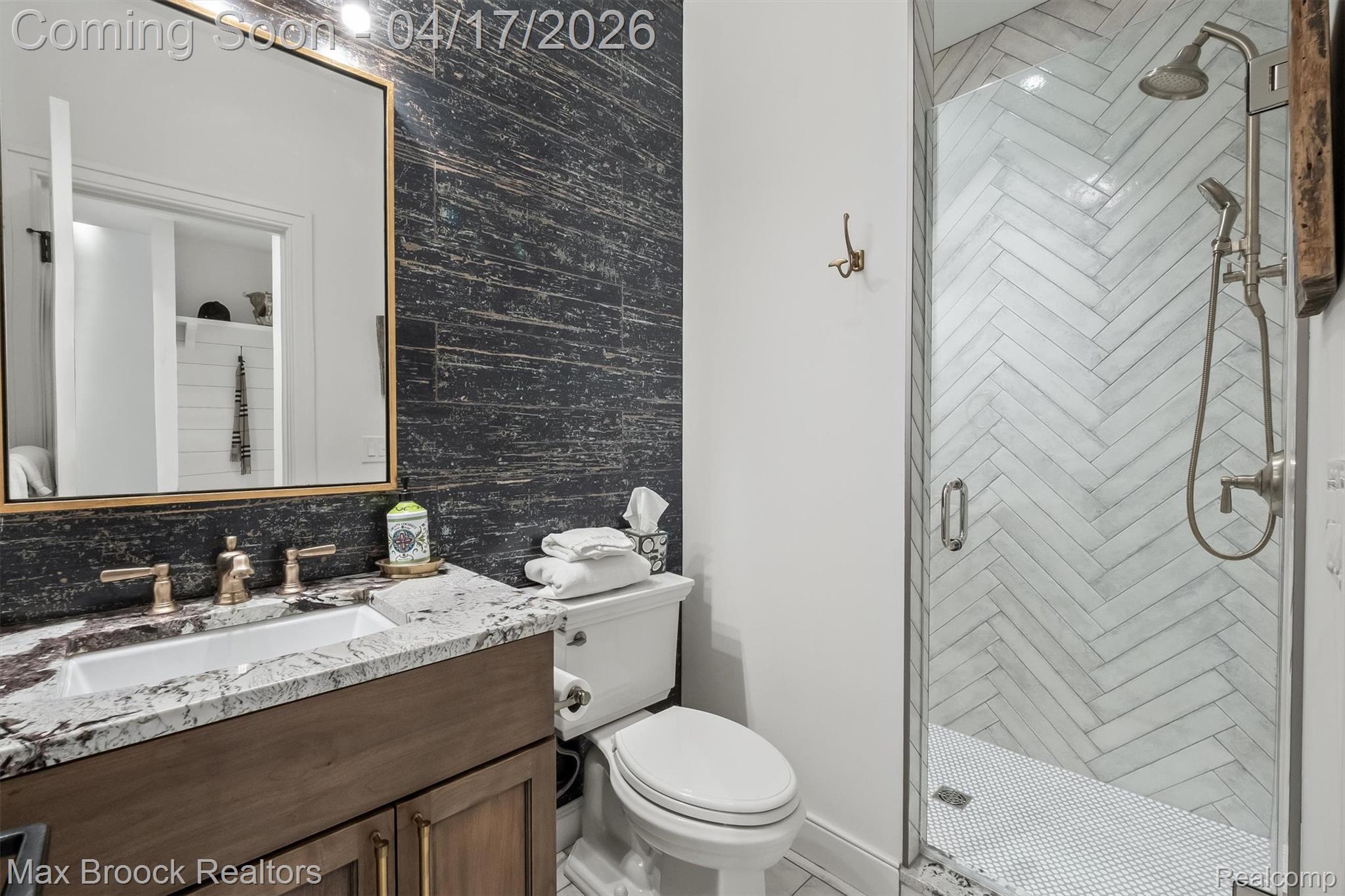 1432 S East Torch Lake Drive