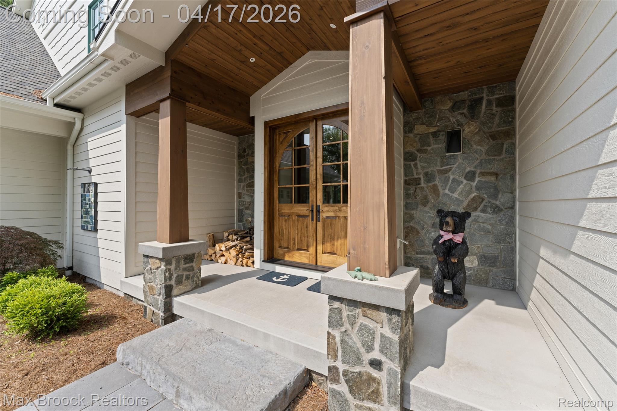 1432 S East Torch Lake Drive