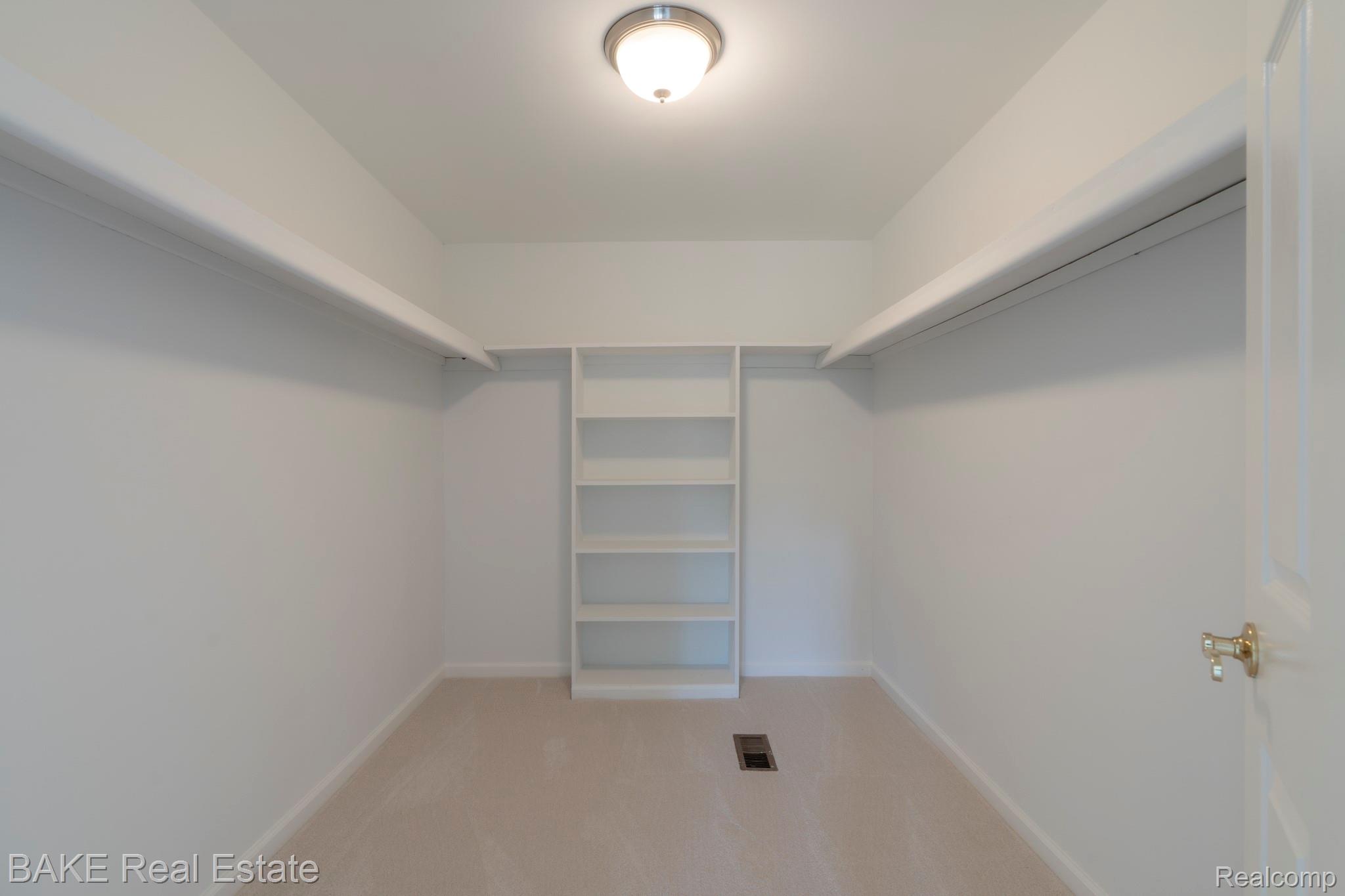 10000 Red Maple Drive