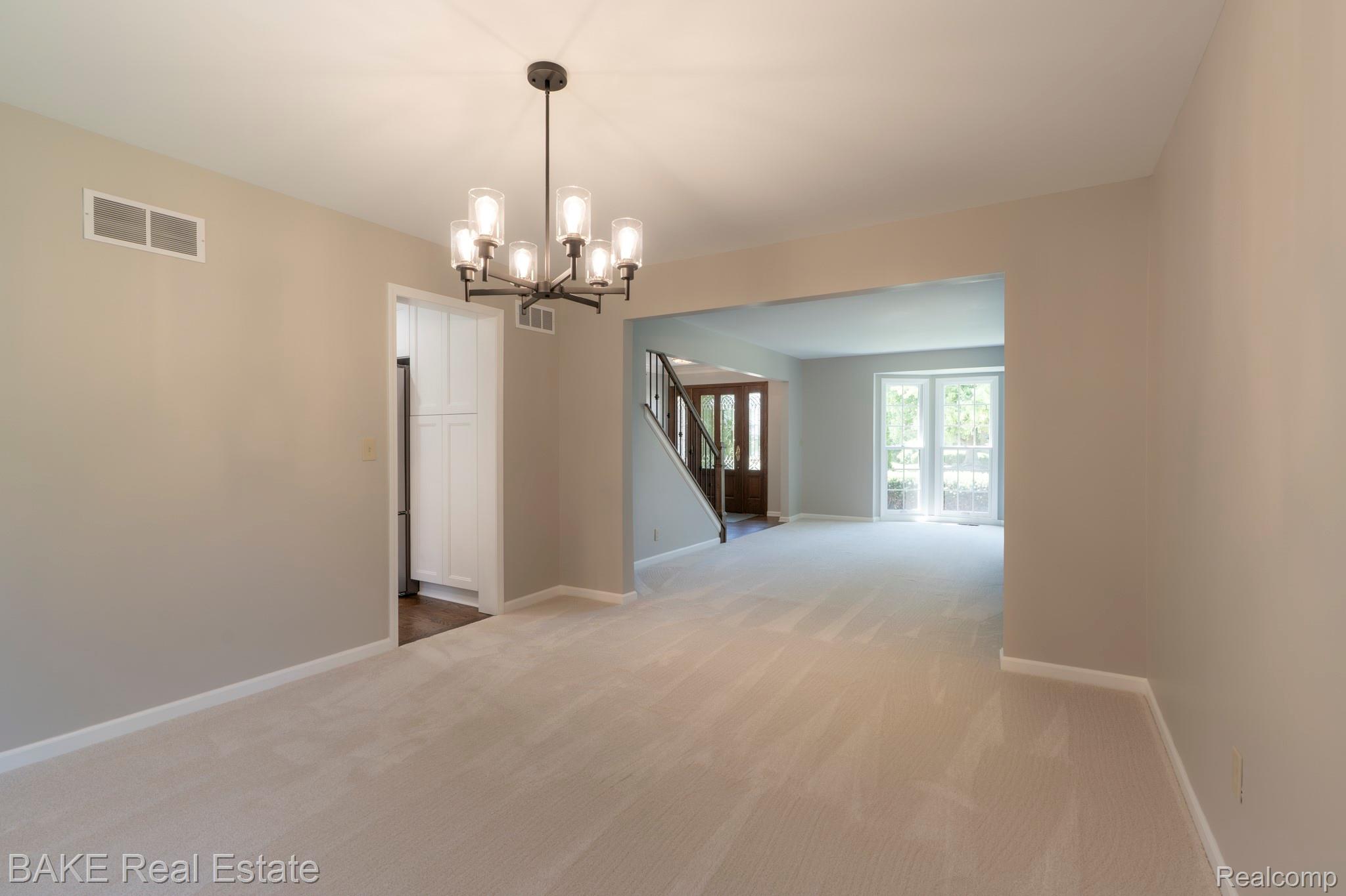 10000 Red Maple Drive