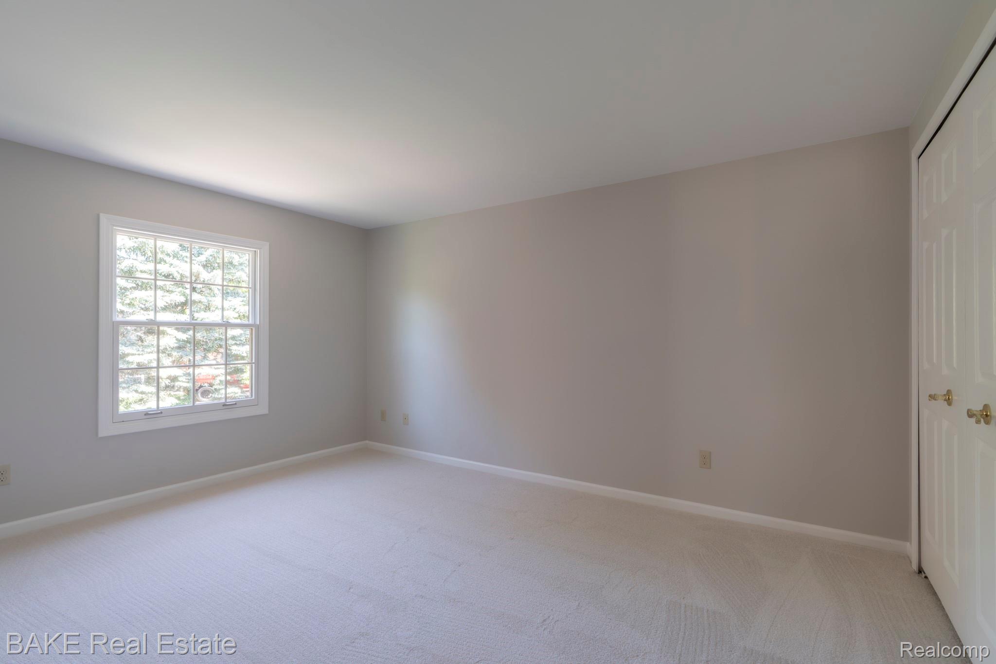 10000 Red Maple Drive