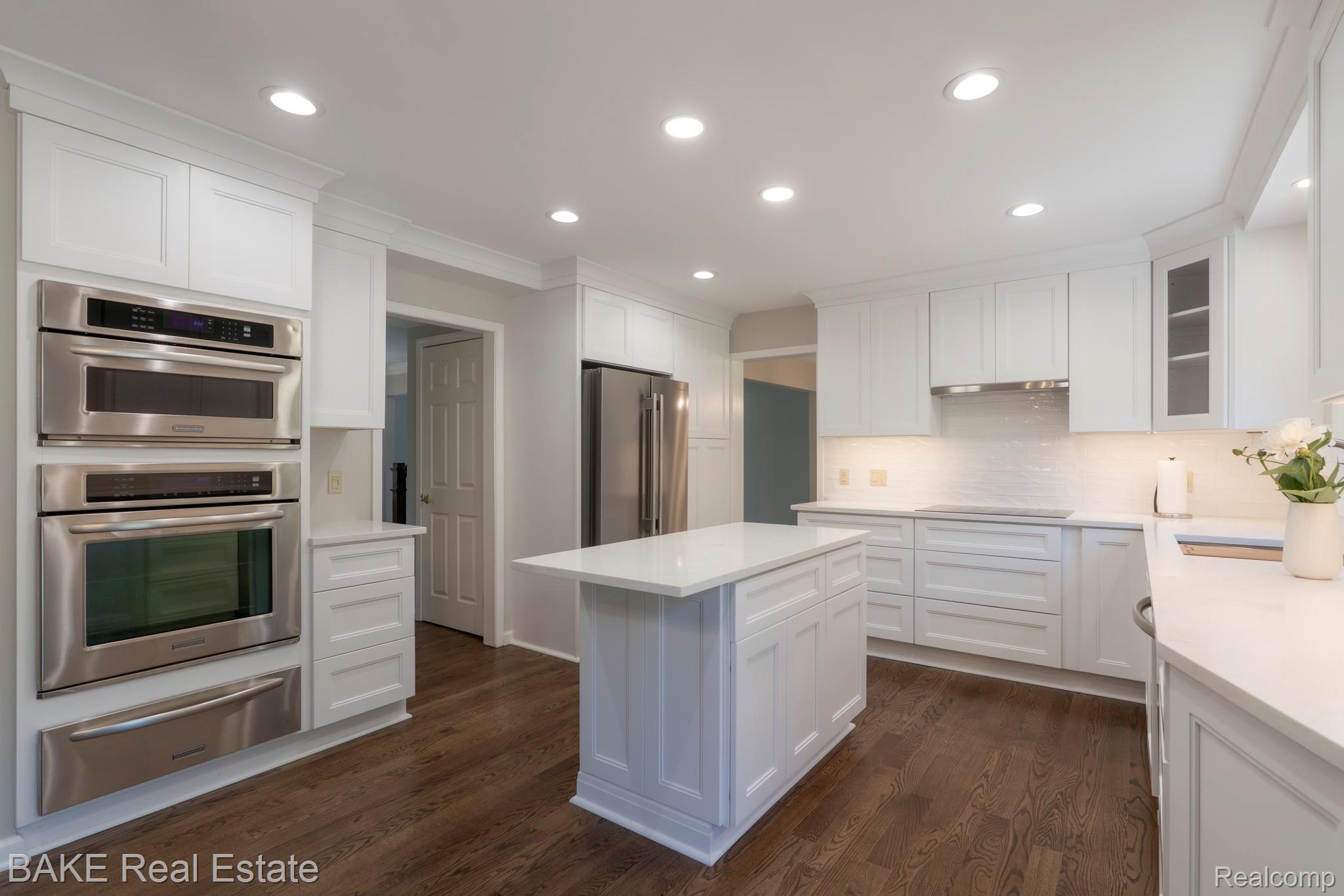 10000 Red Maple Drive