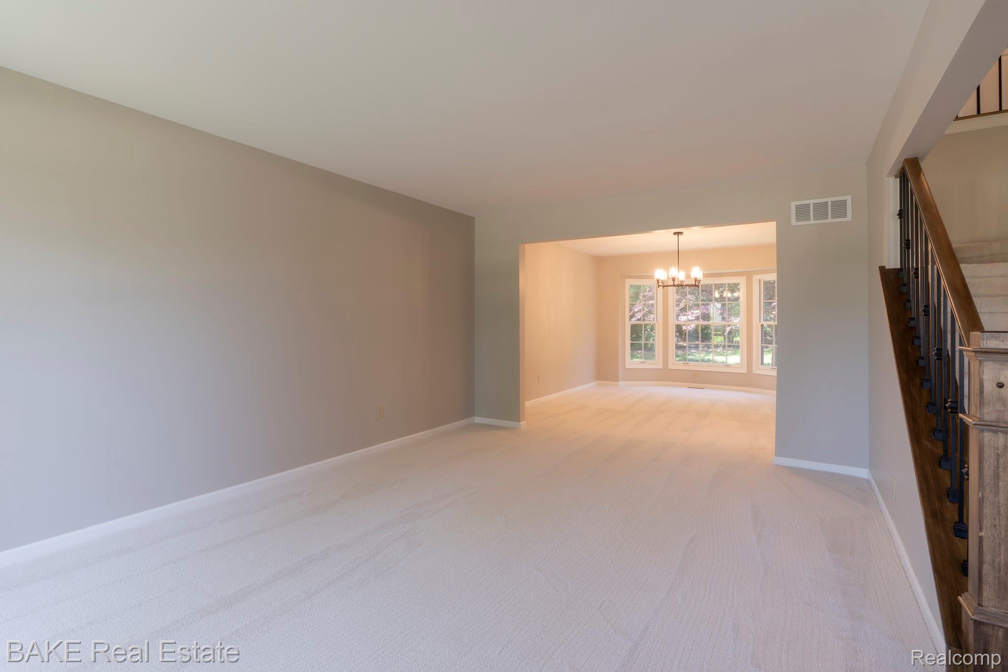 10000 Red Maple Drive