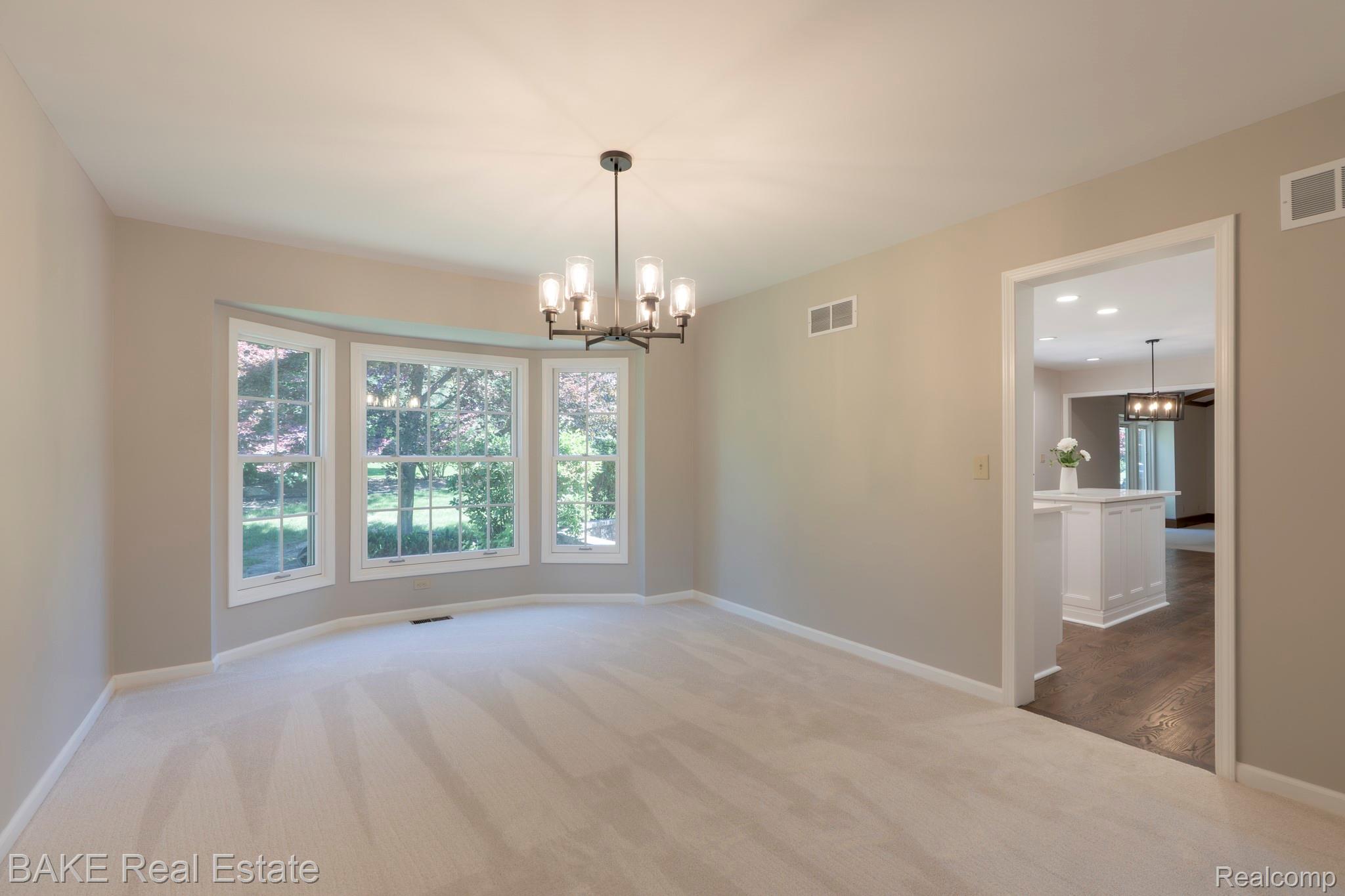 10000 Red Maple Drive