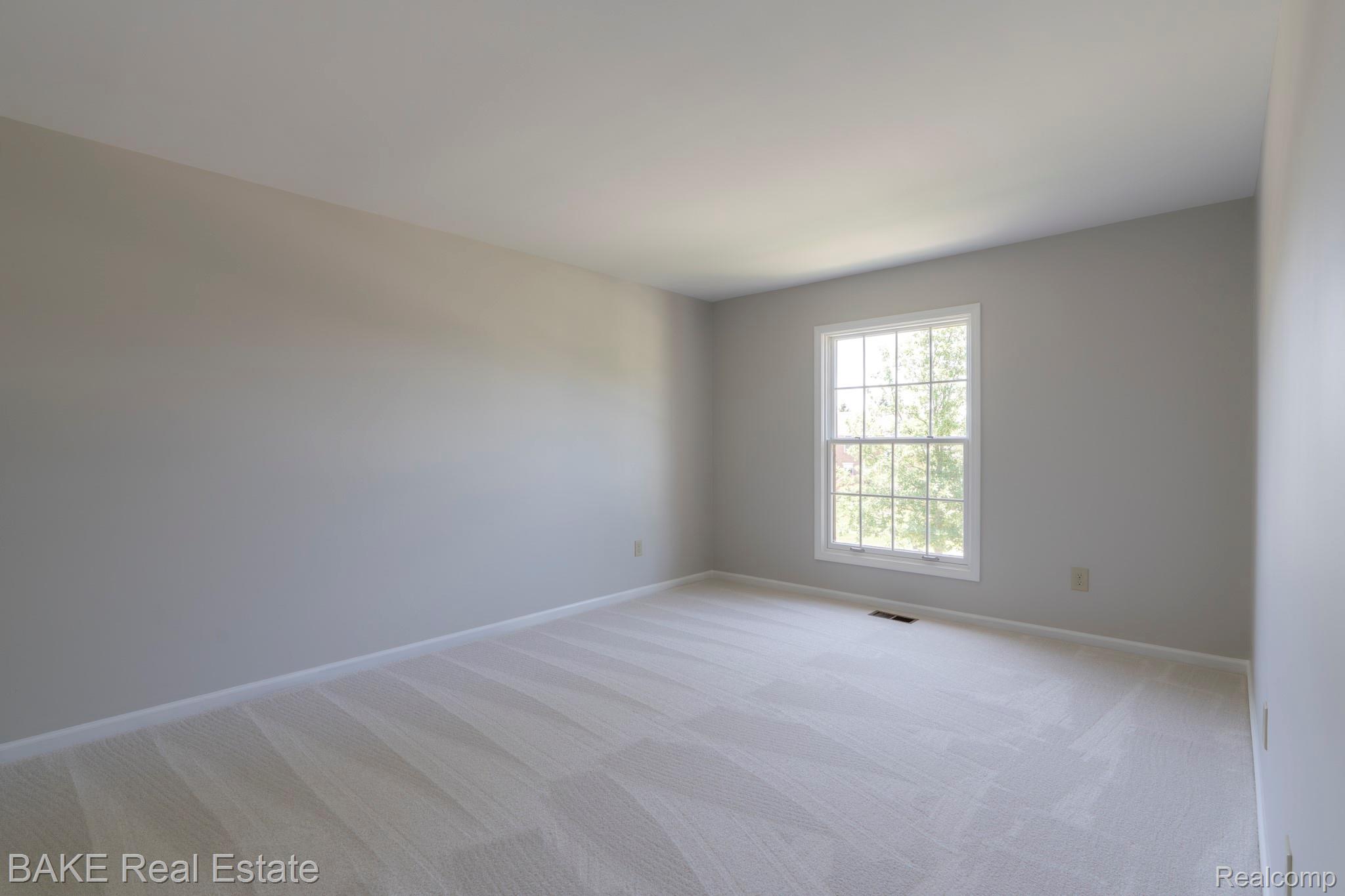 10000 Red Maple Drive
