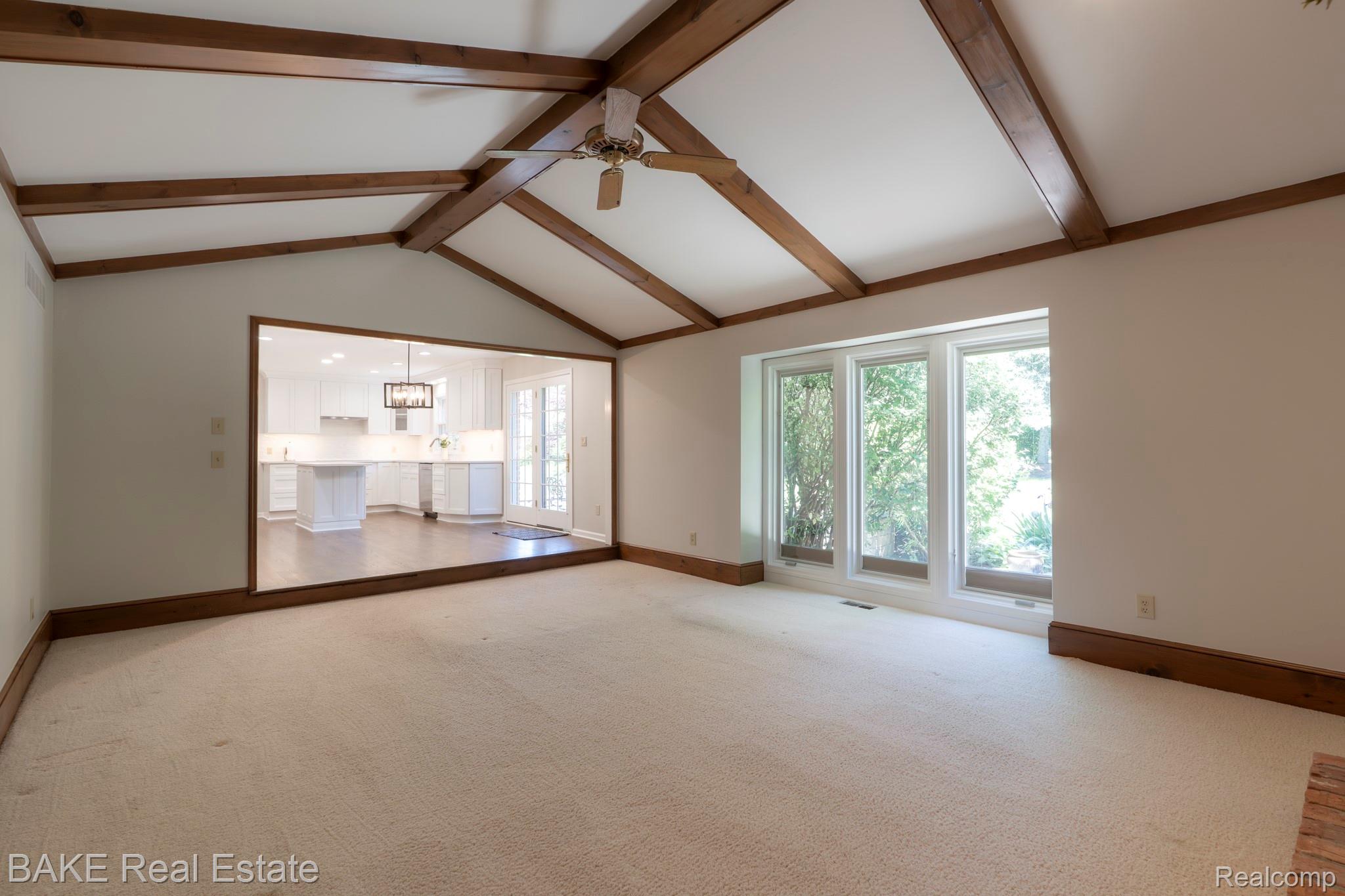 10000 Red Maple Drive