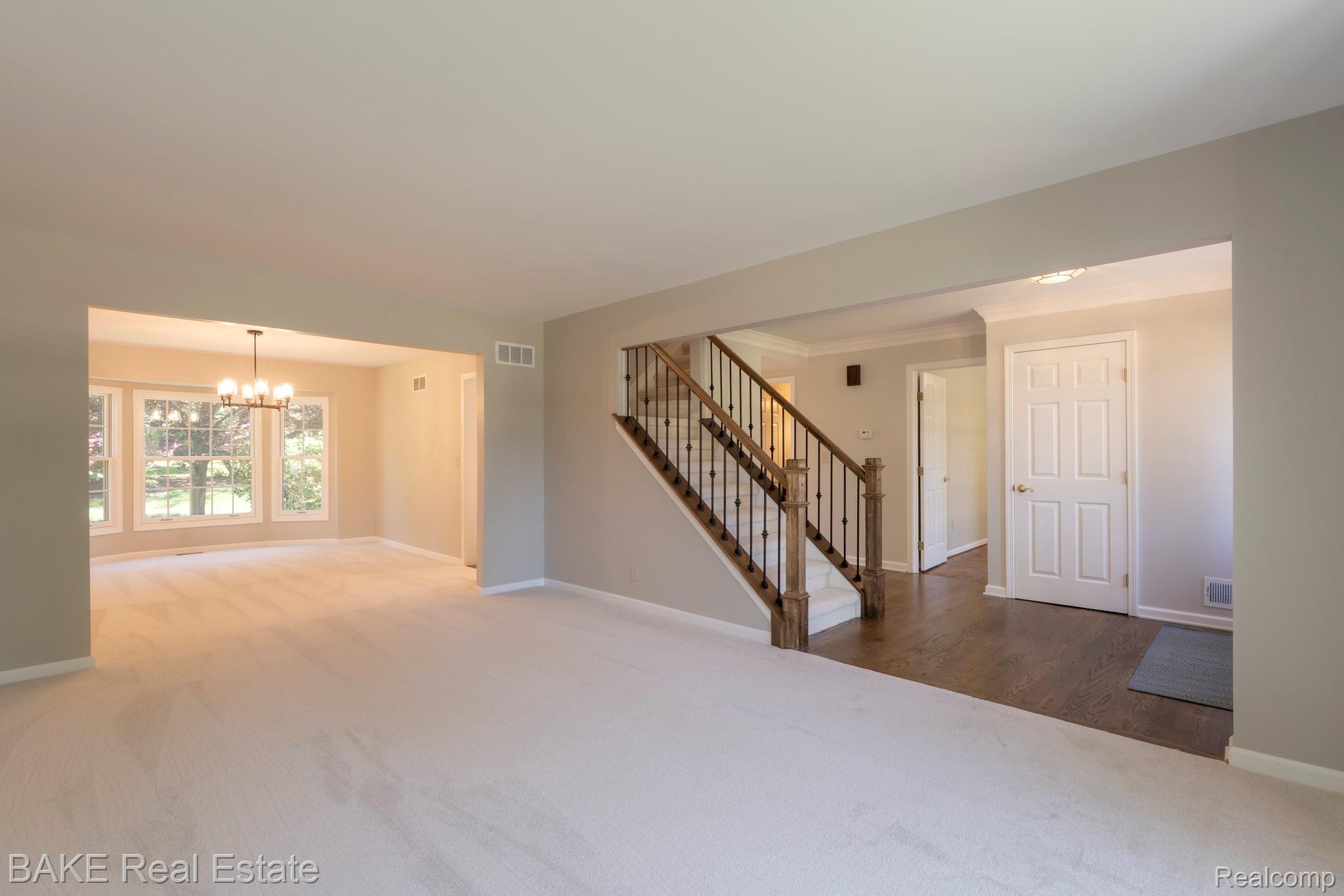 10000 Red Maple Drive