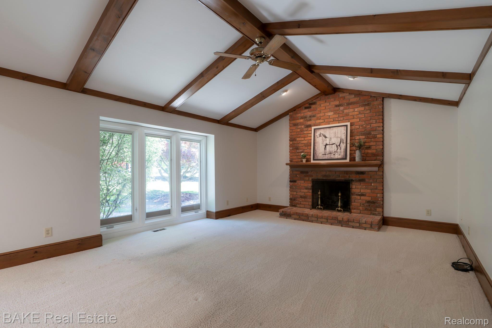 10000 Red Maple Drive