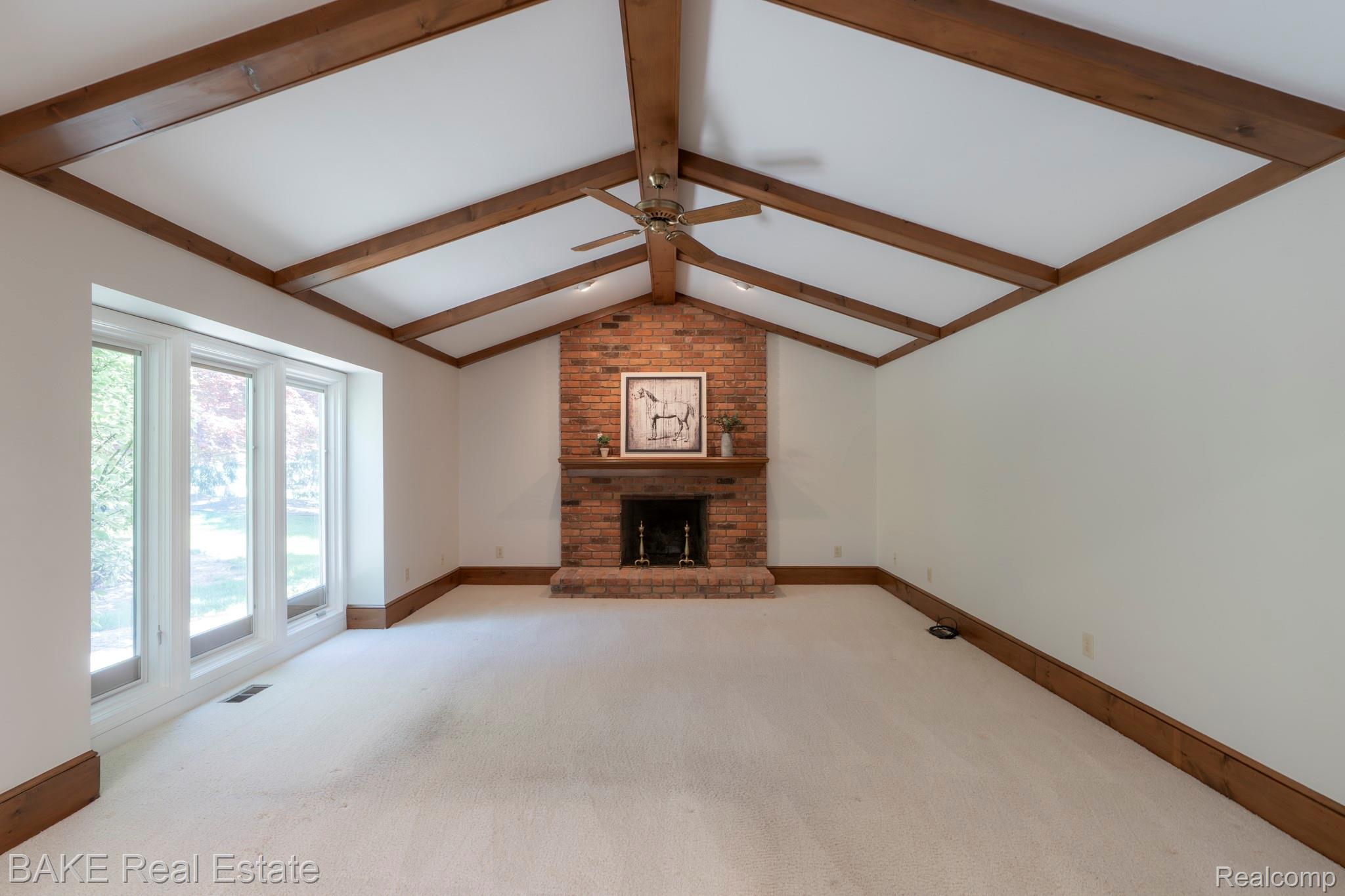 10000 Red Maple Drive