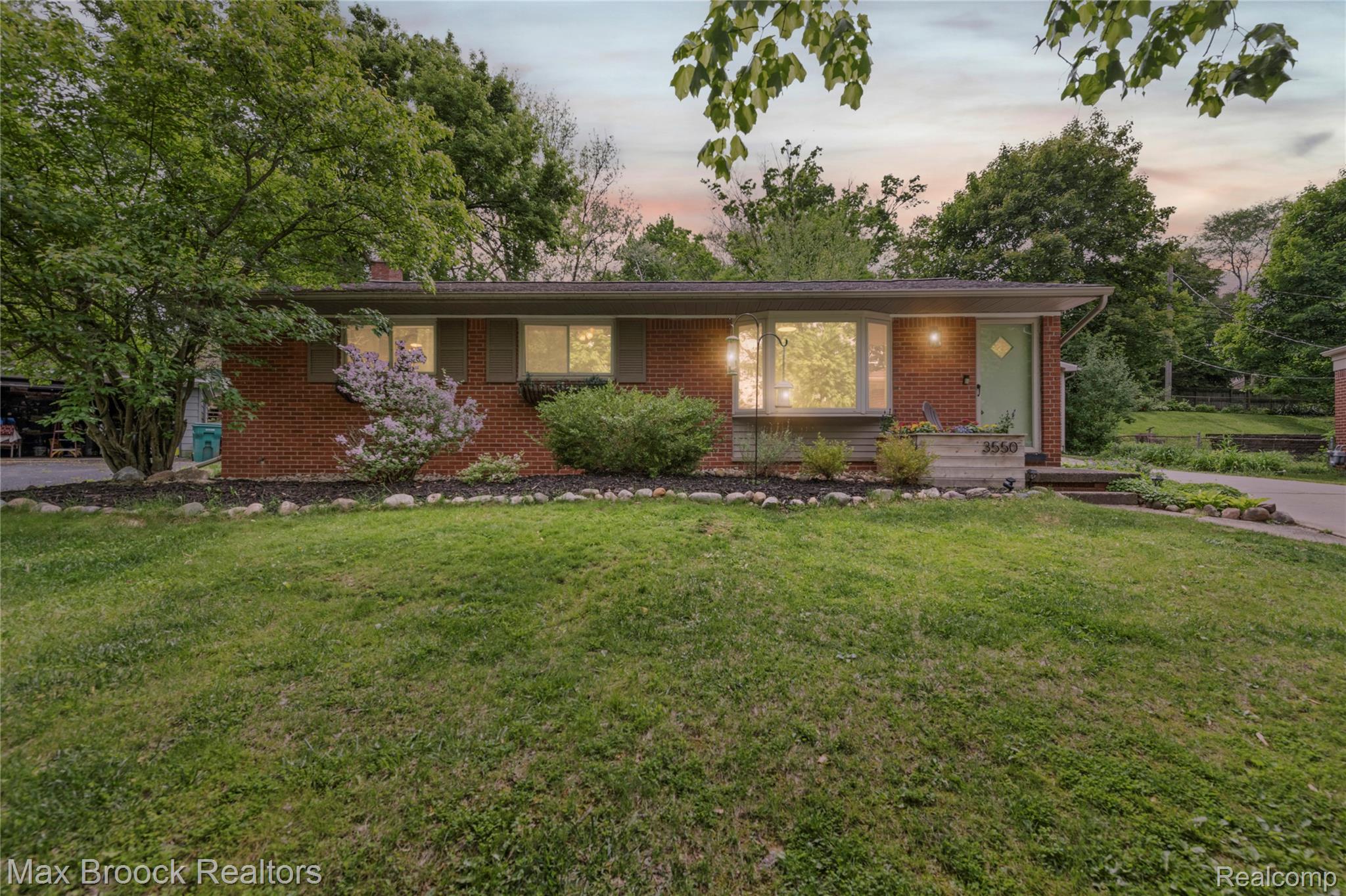 3550 Cushing Court