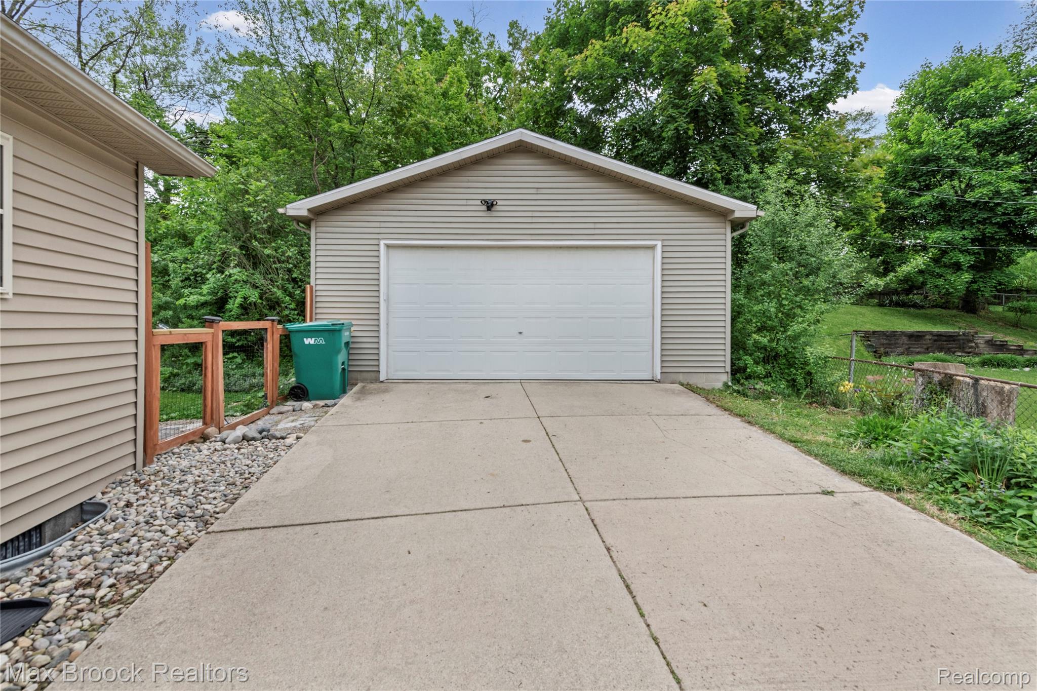 3550 Cushing Court