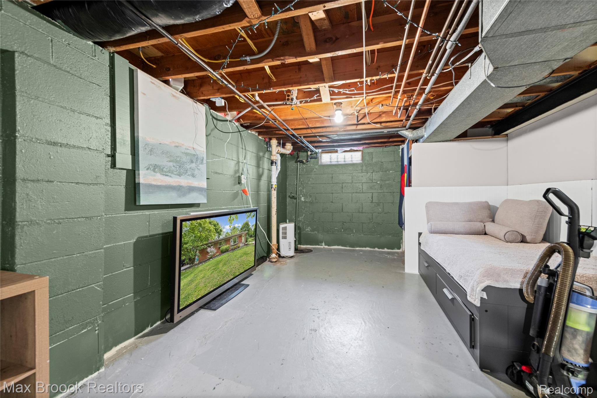 3550 Cushing Court