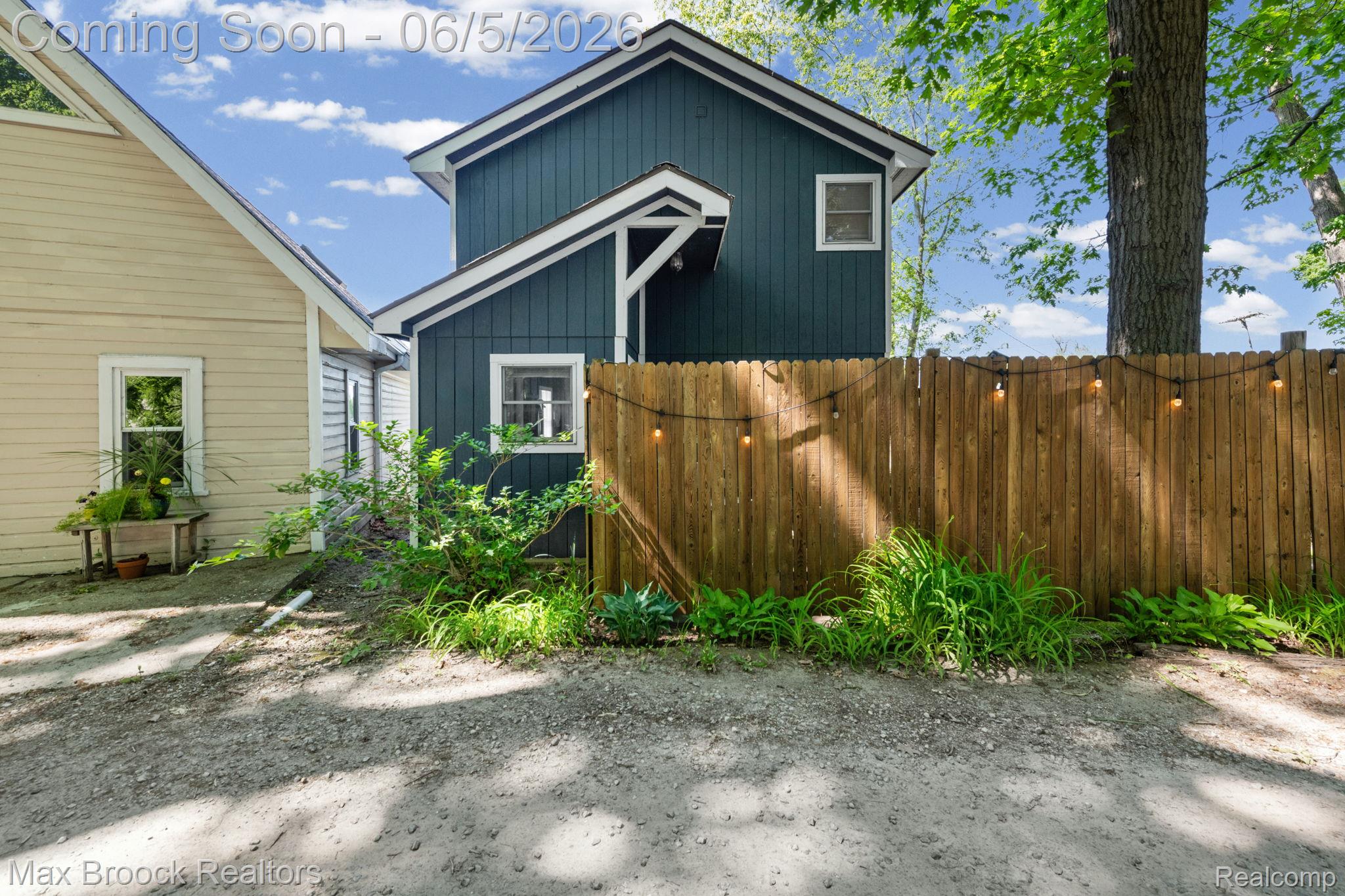 5338 Wildwood Drive