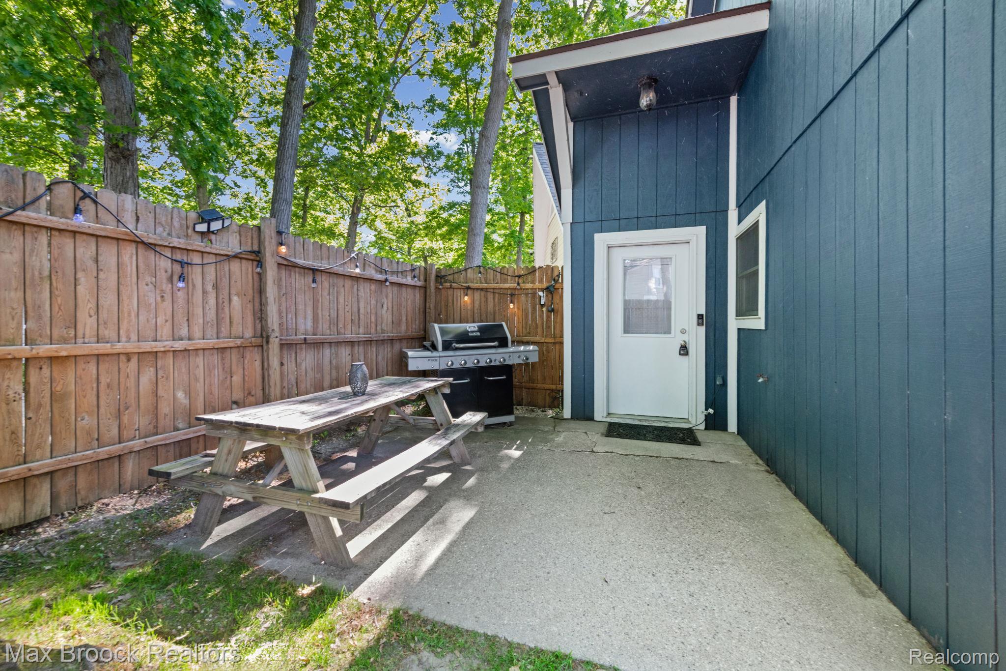 5338 Wildwood Drive