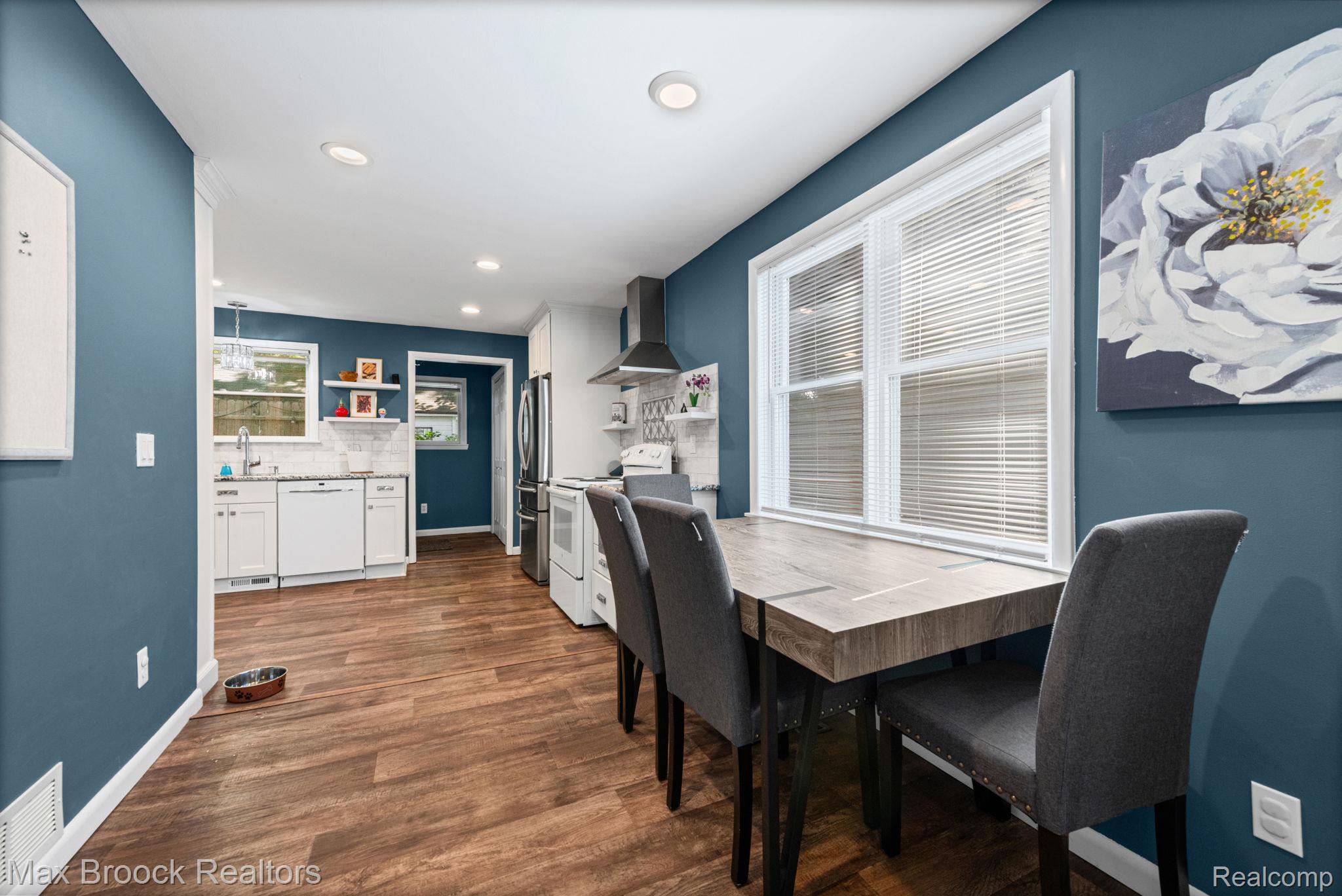 5338 Wildwood Drive
