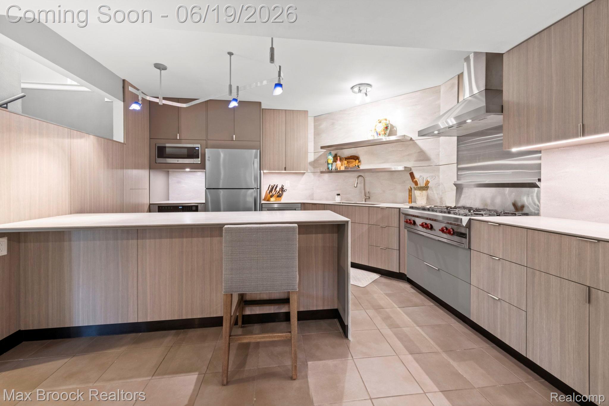 40360 Harmony Lane