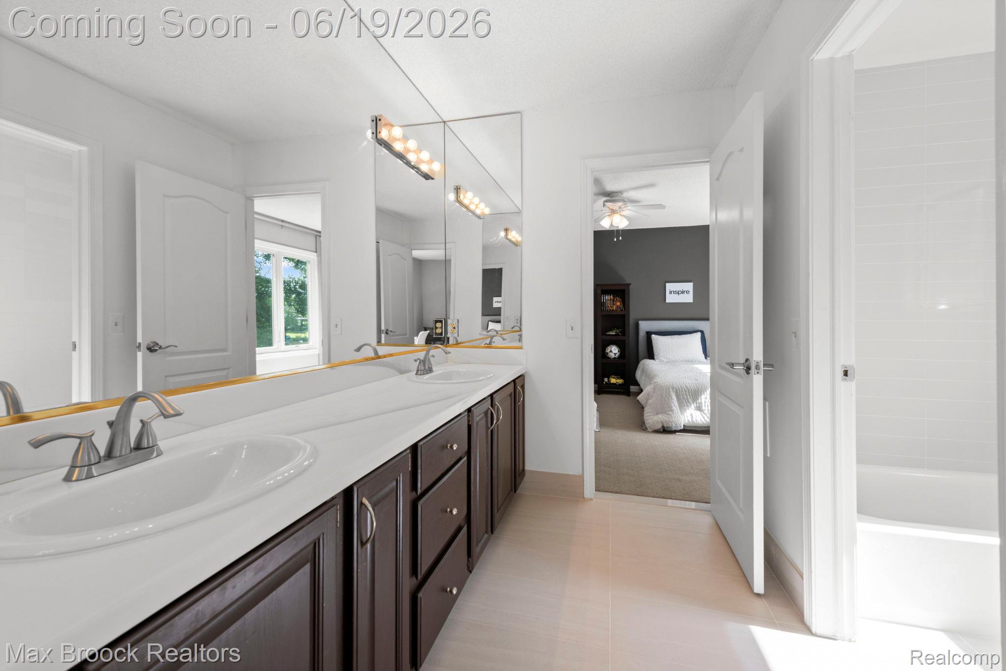 40360 Harmony Lane