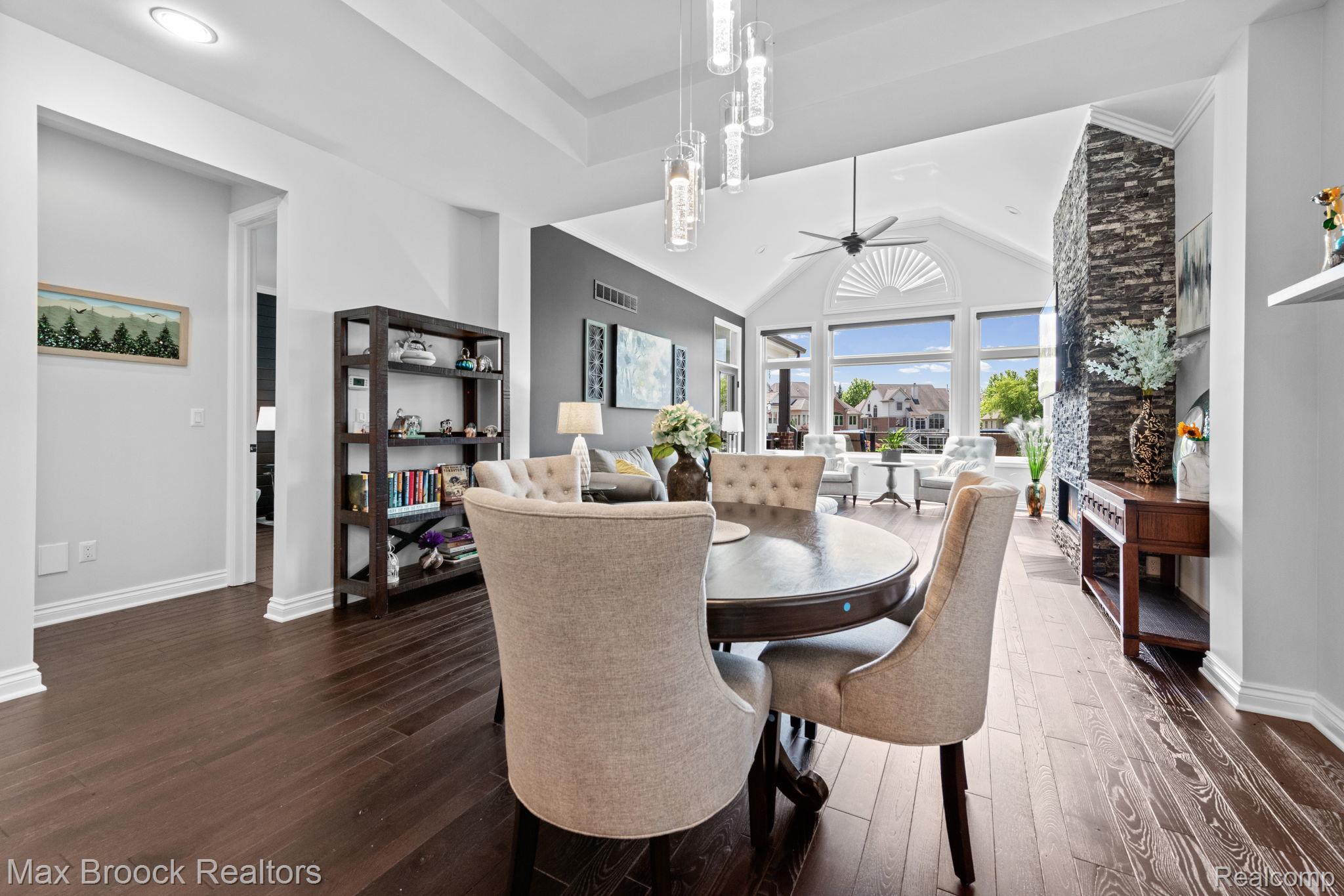 10812 Waterfall Court