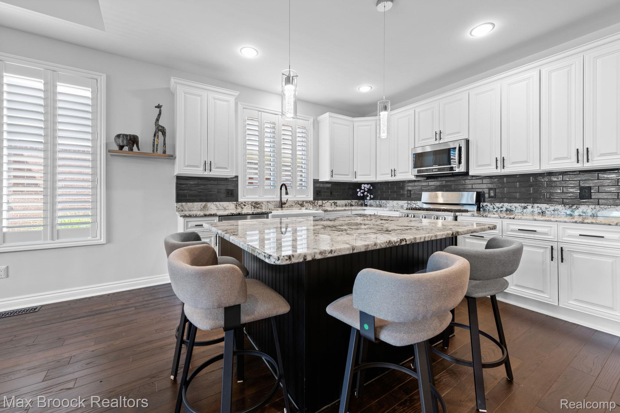 10812 Waterfall Court