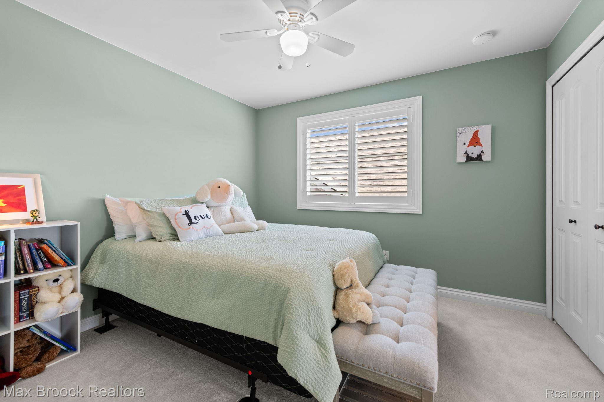10812 Waterfall Court