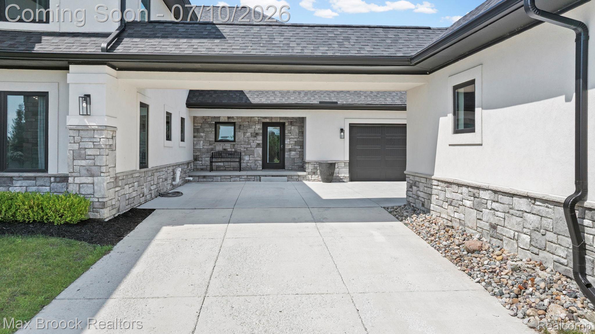 10464 Stoney Point Drive