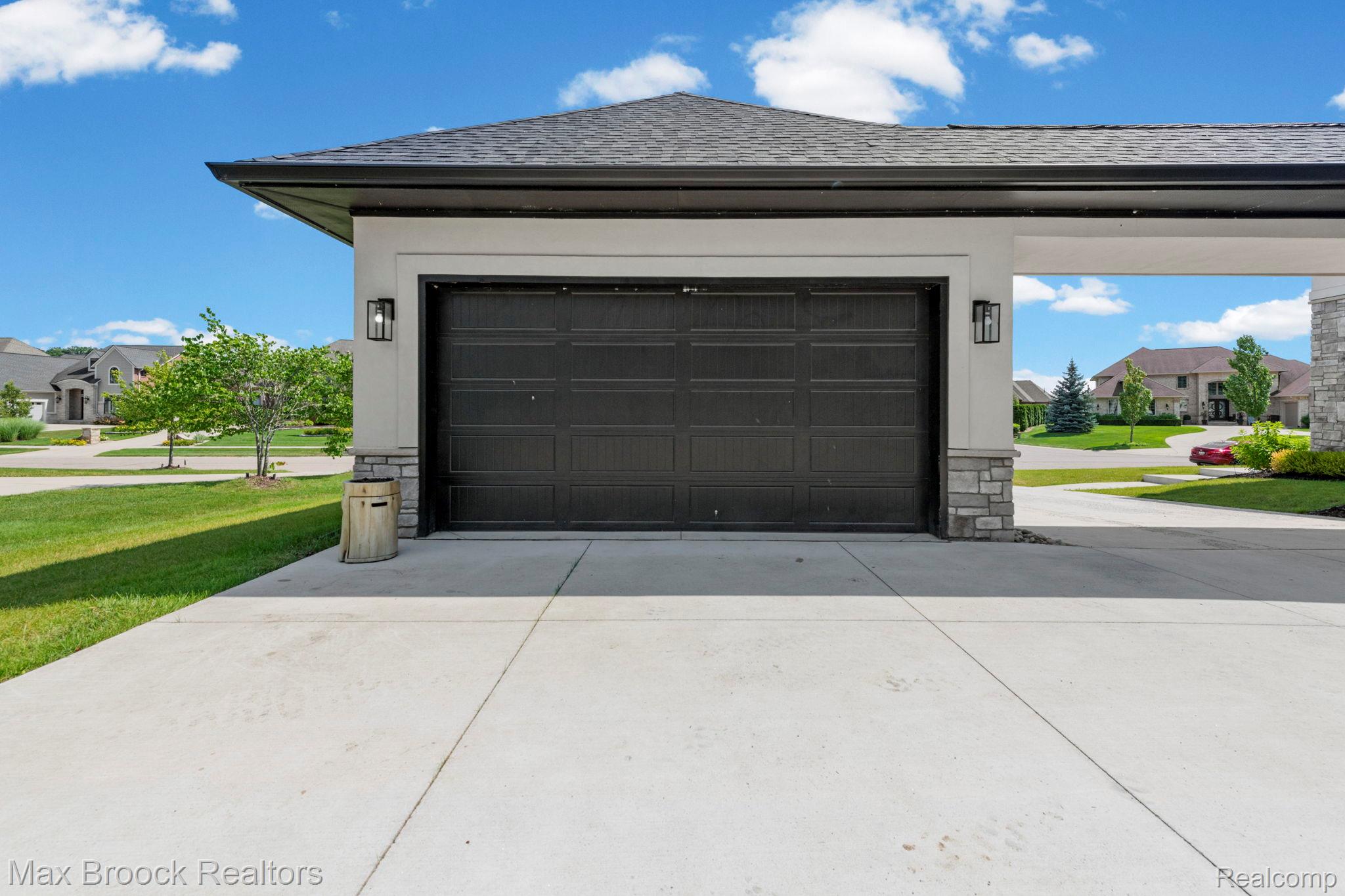 10464 Stoney Point Drive