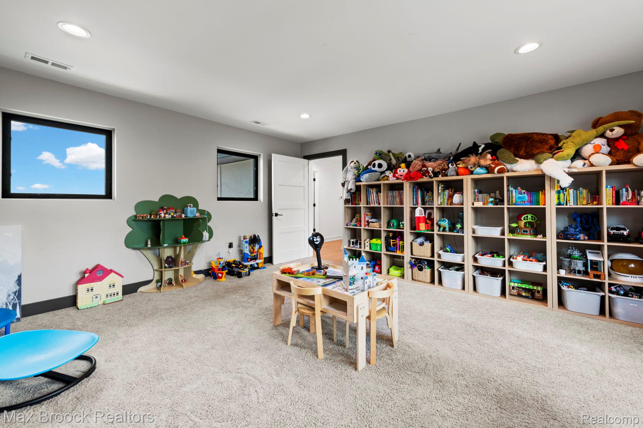 10464 Stoney Point Drive