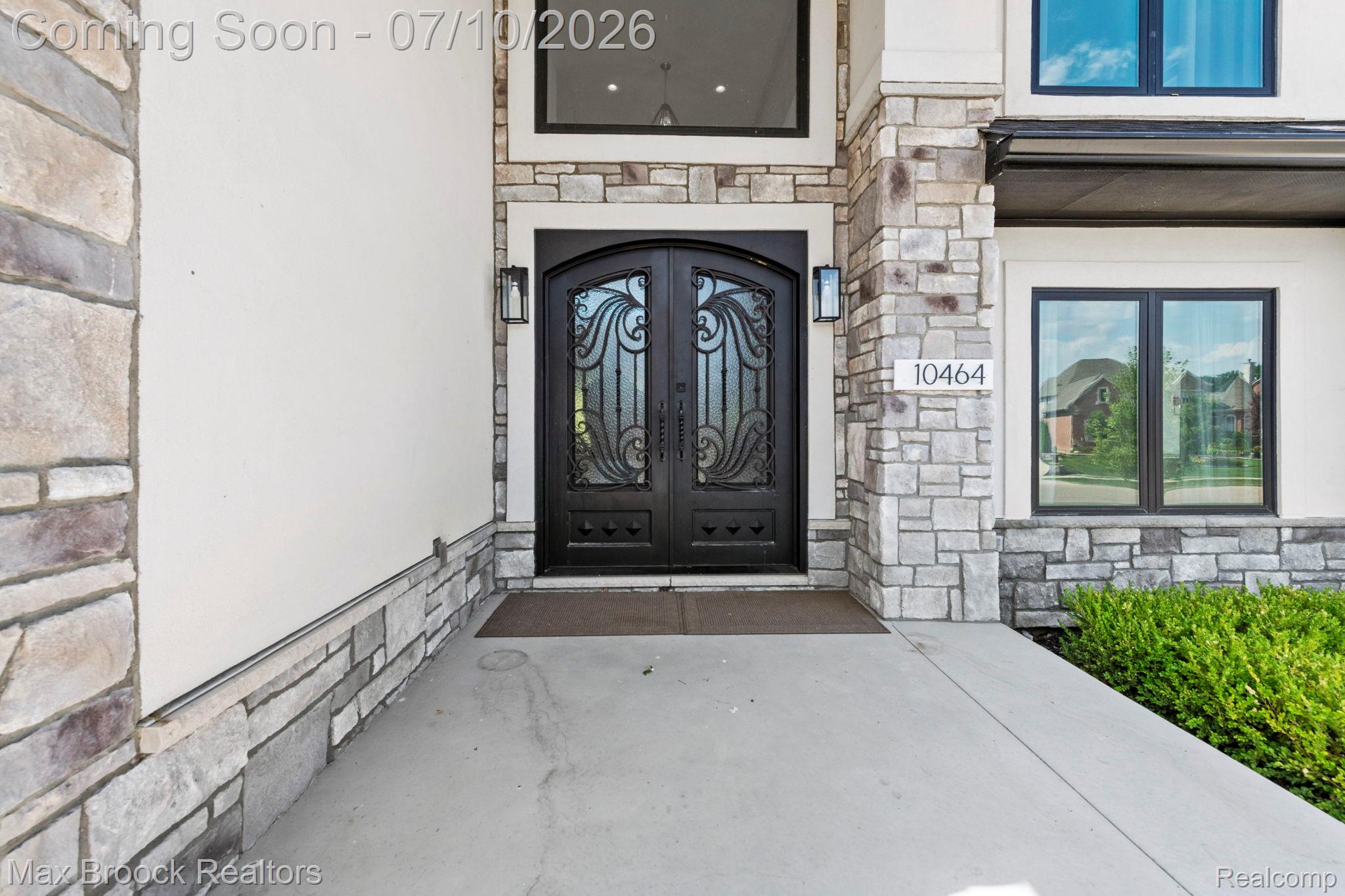 10464 Stoney Point Drive