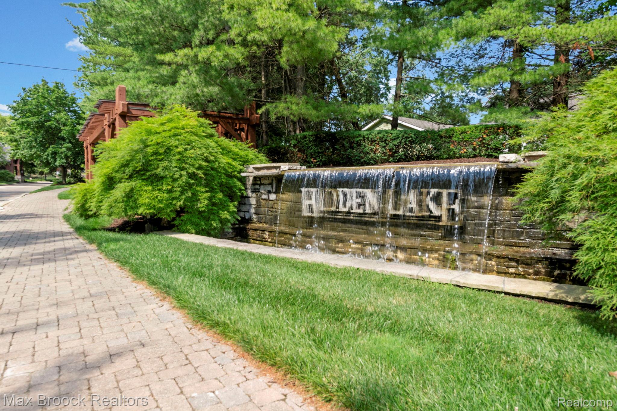 10464 Stoney Point Drive