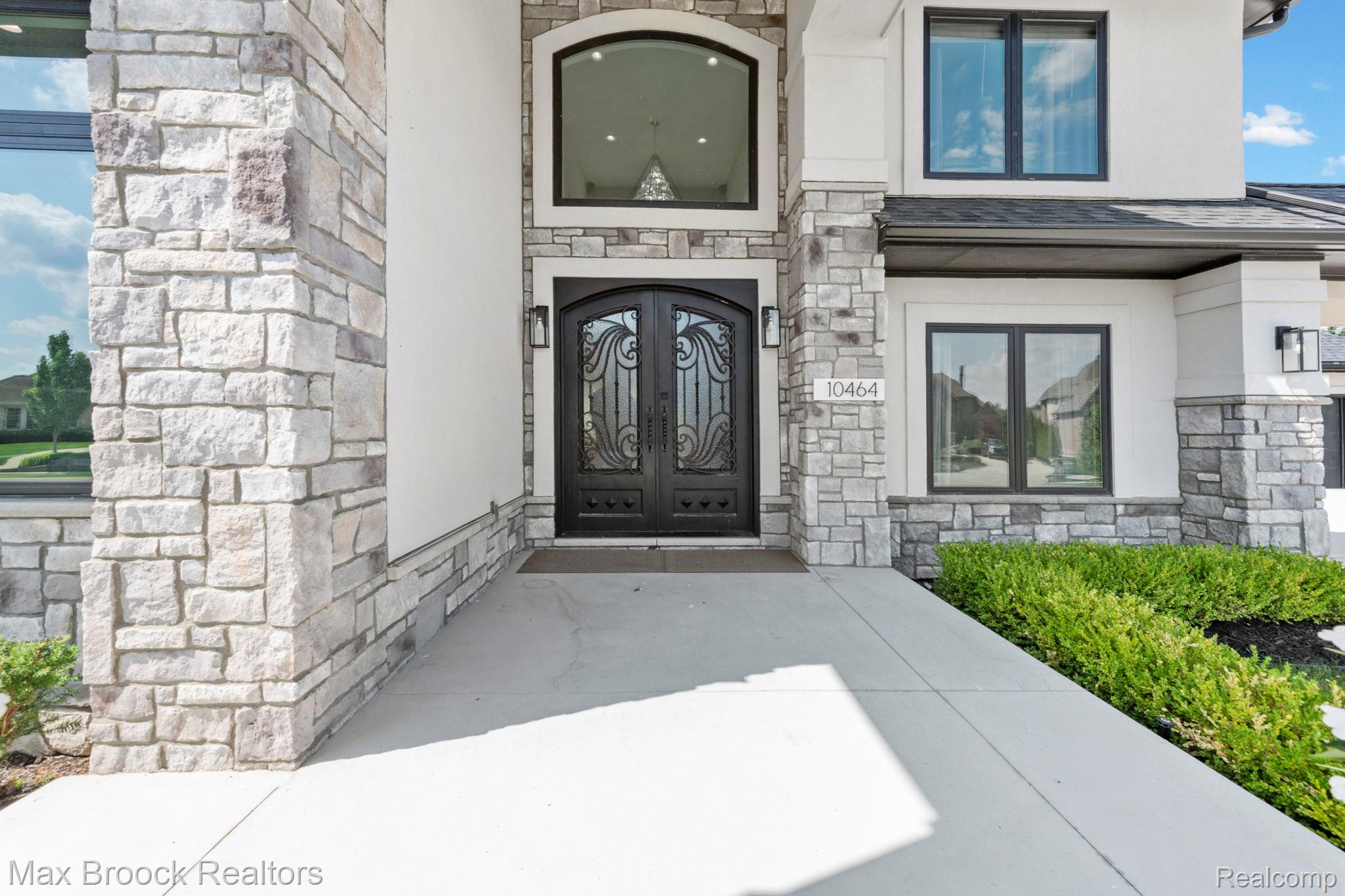10464 Stoney Point Drive