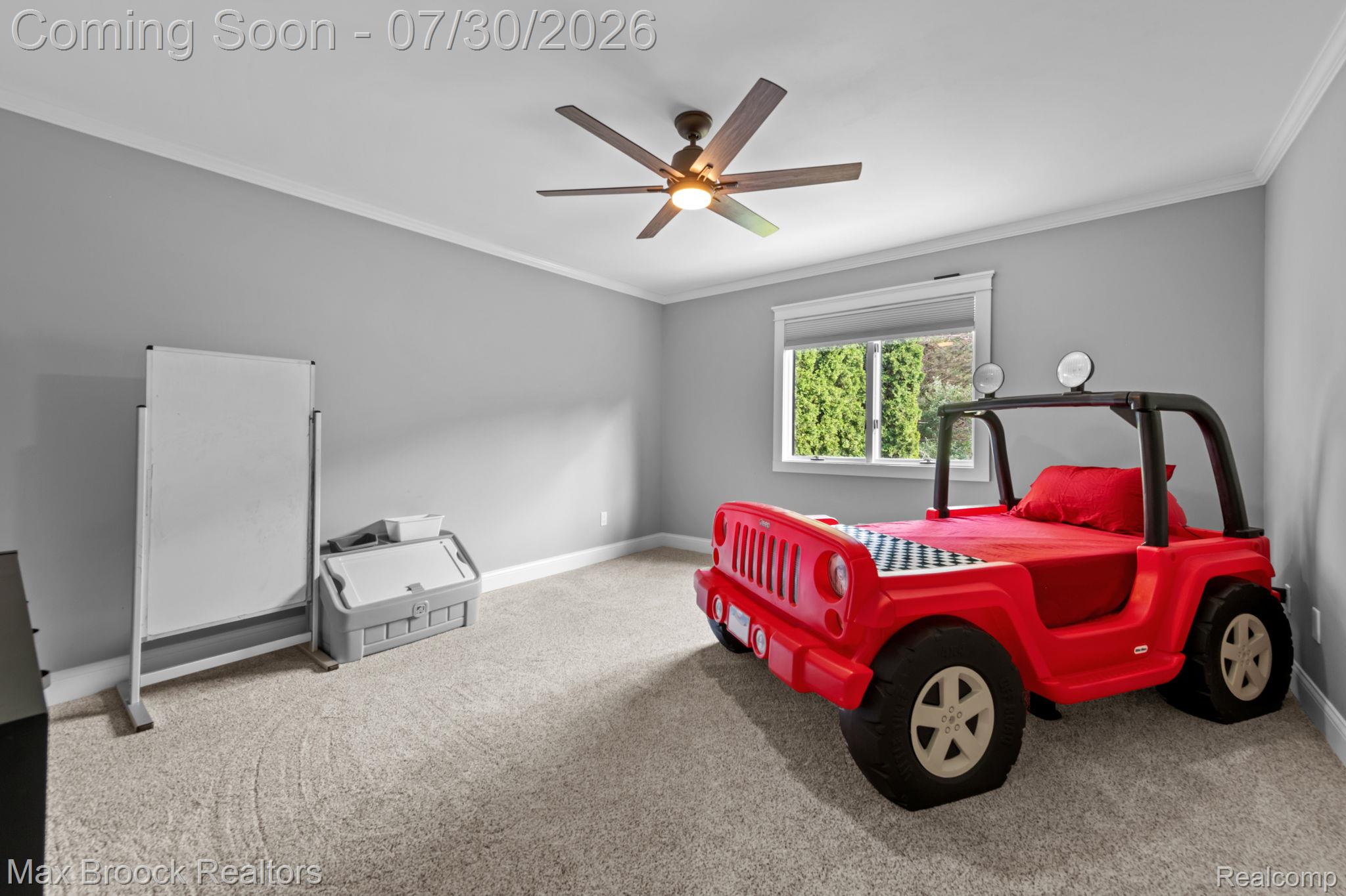6827 Strawberry Lane