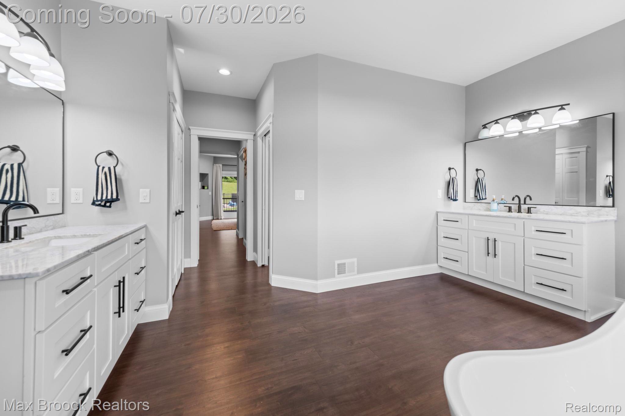 6827 Strawberry Lane