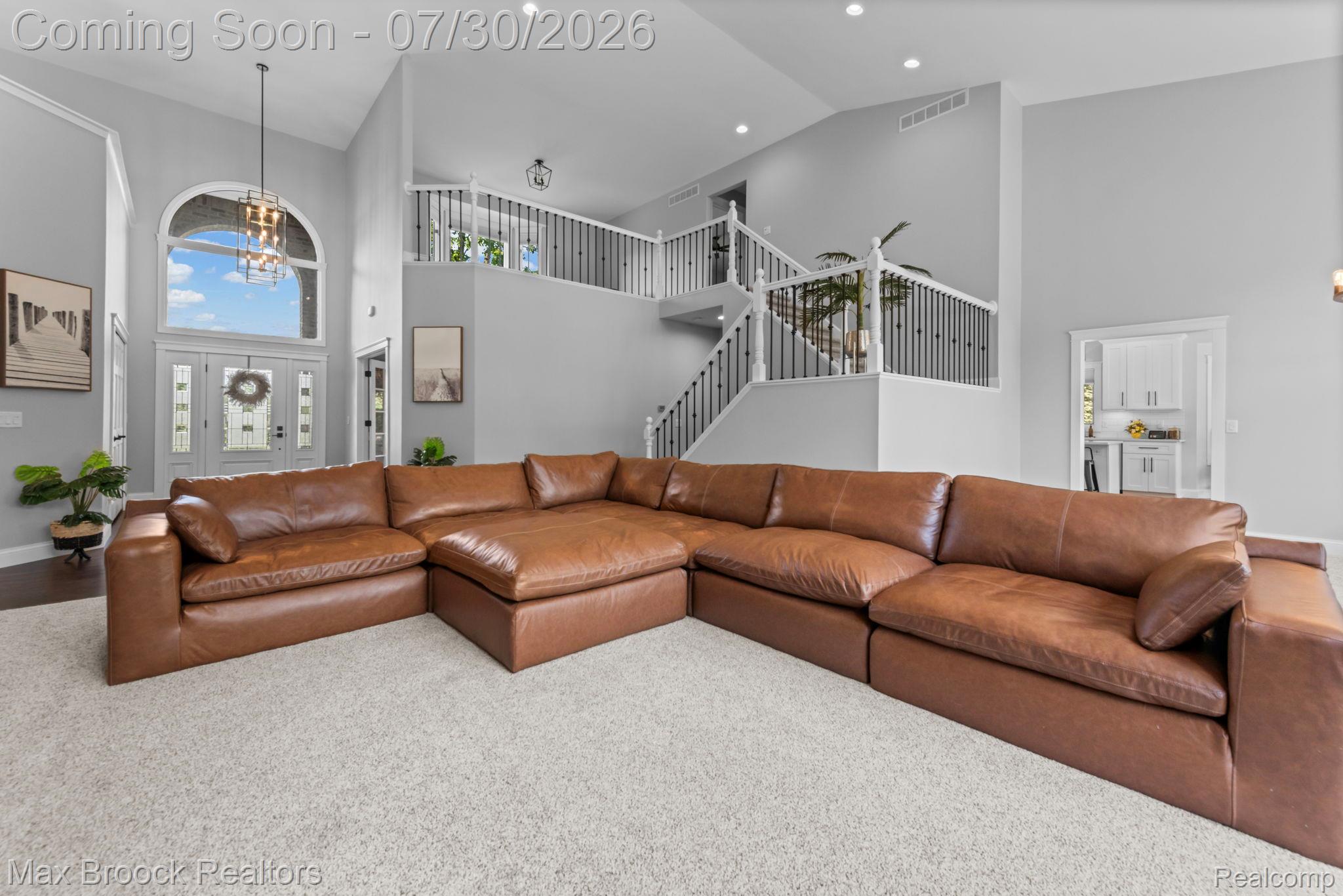 6827 Strawberry Lane