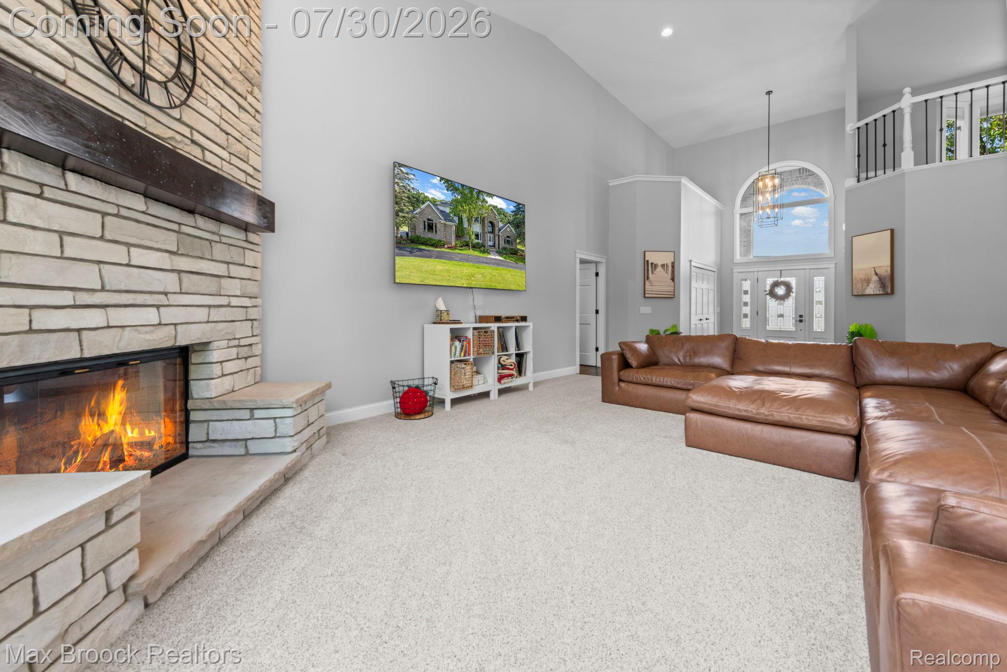 6827 Strawberry Lane