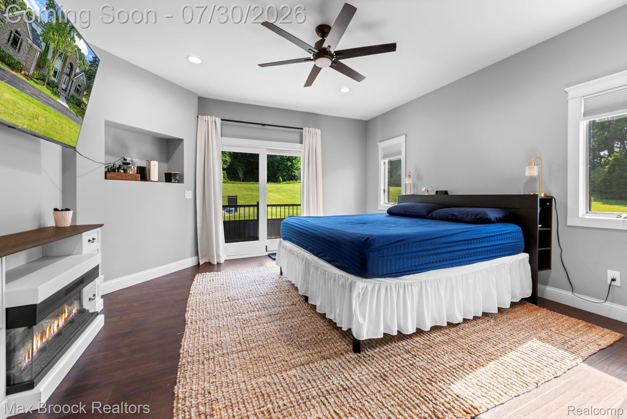 6827 Strawberry Lane