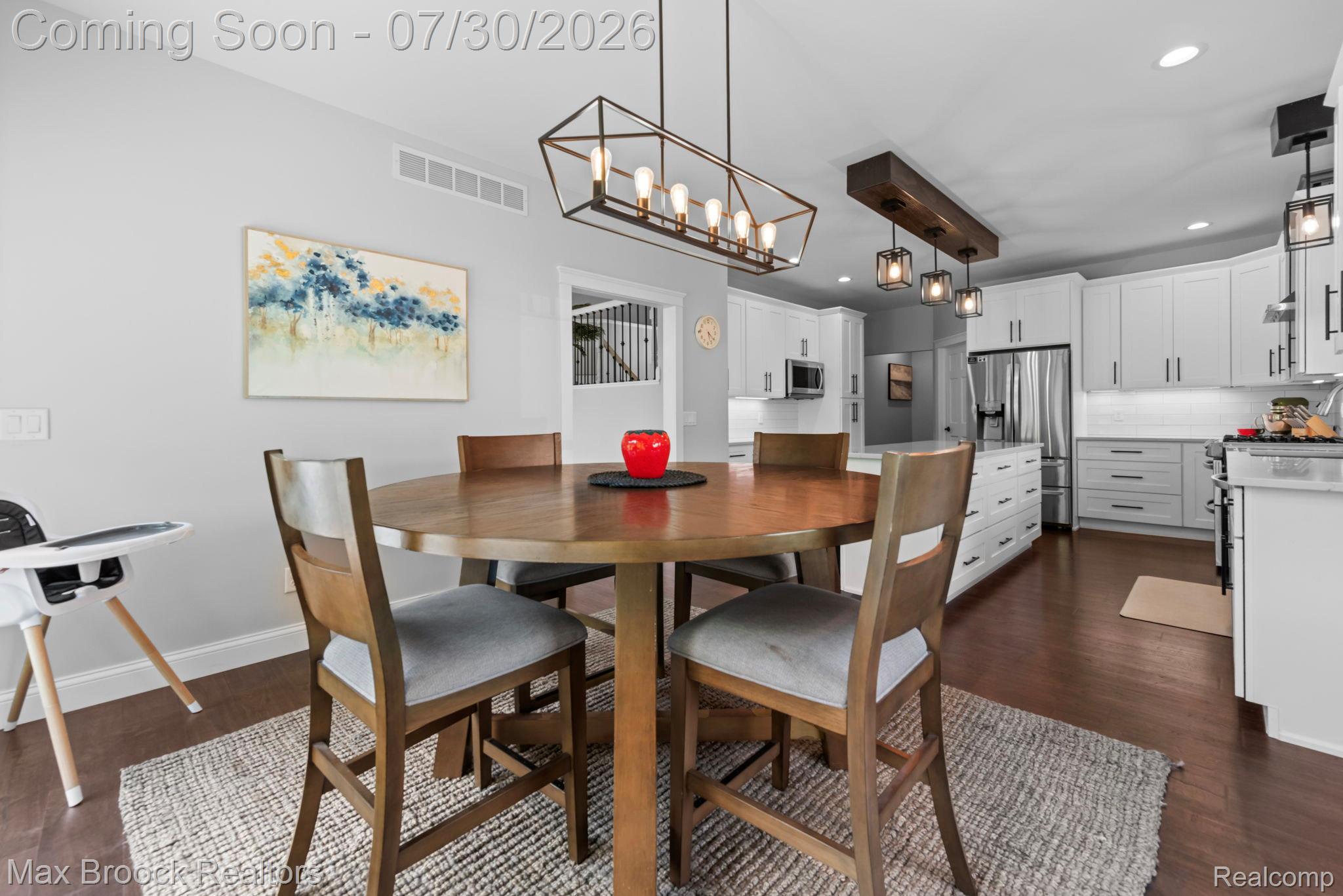 6827 Strawberry Lane