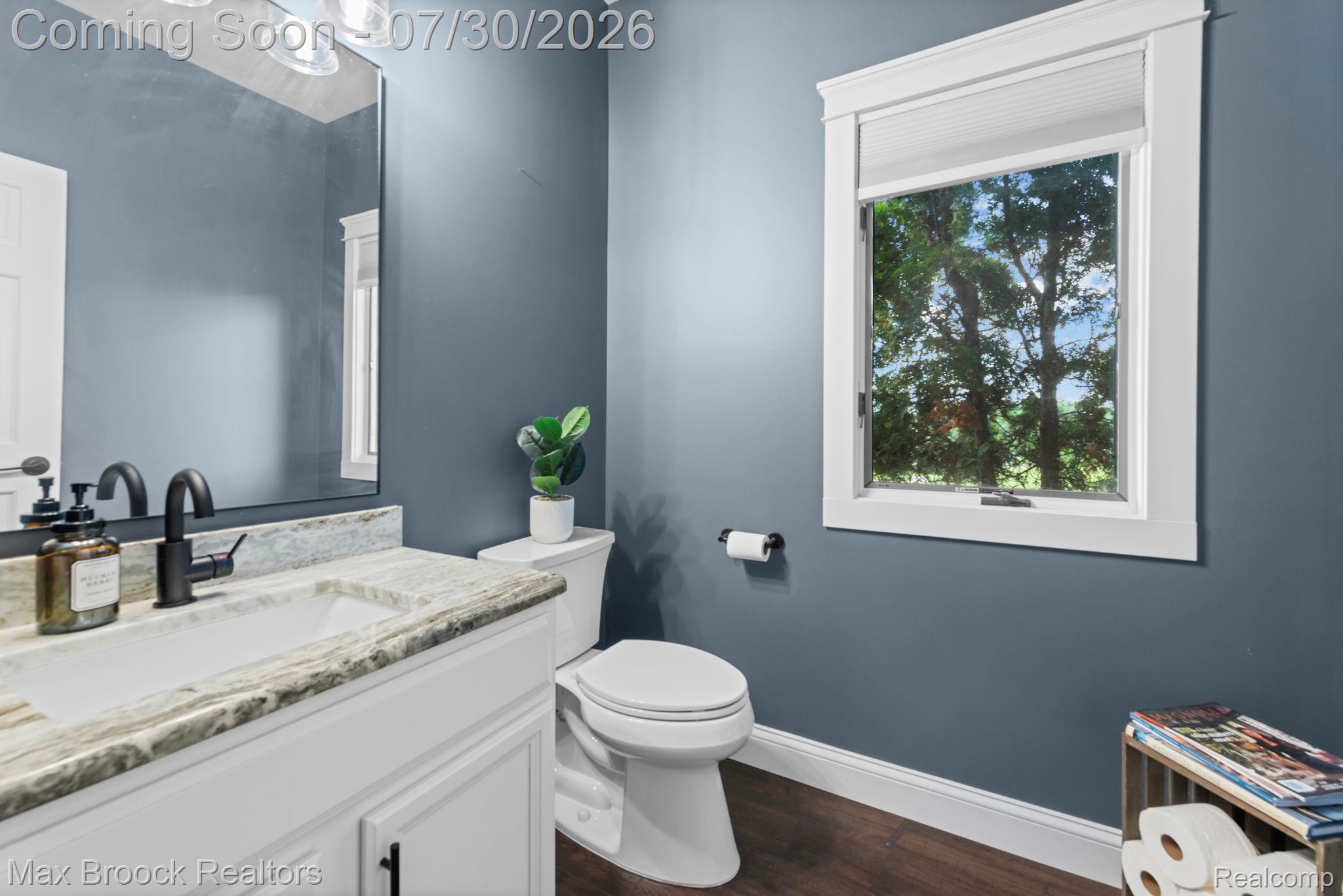 6827 Strawberry Lane