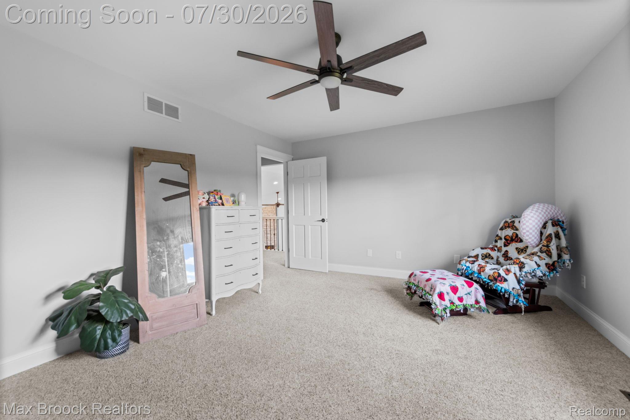 6827 Strawberry Lane