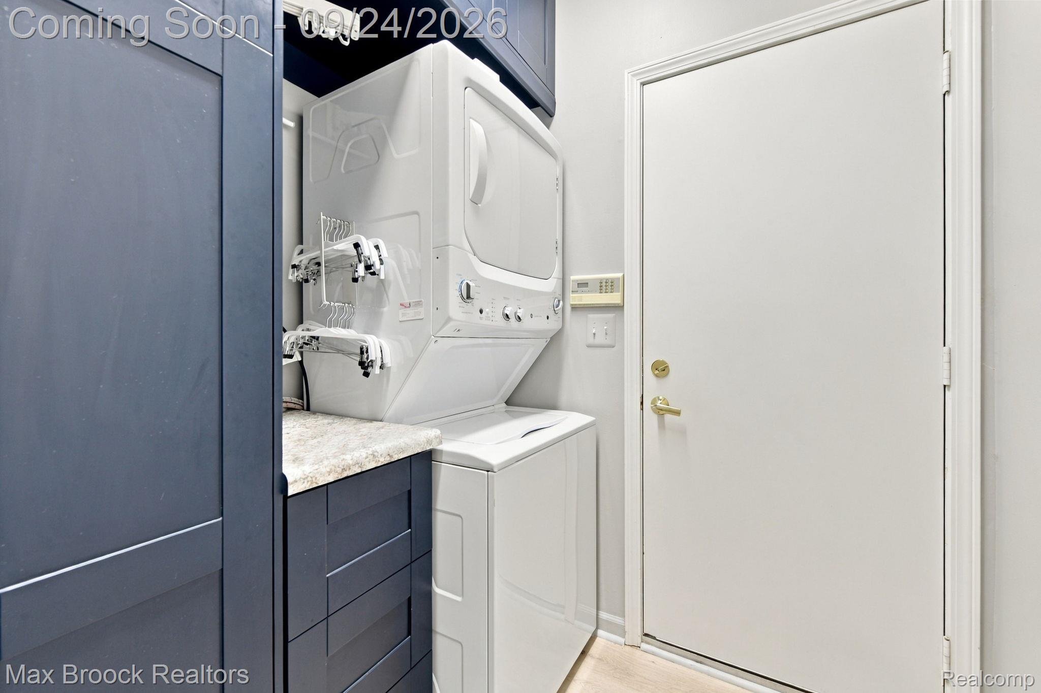24585 Edgewood Drive