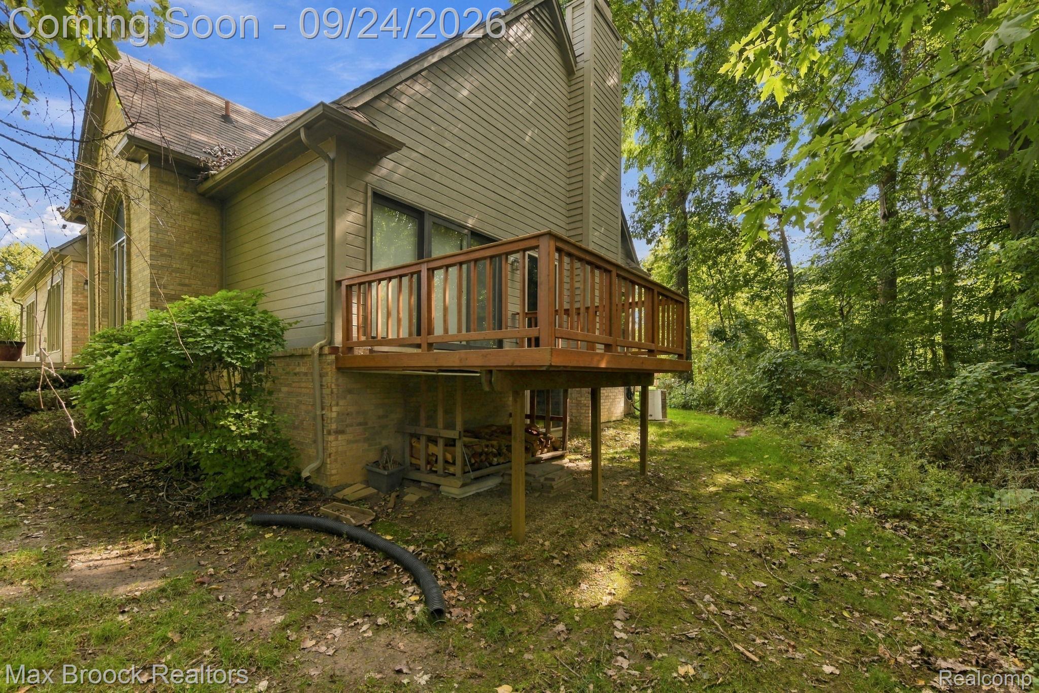 24585 Edgewood Drive