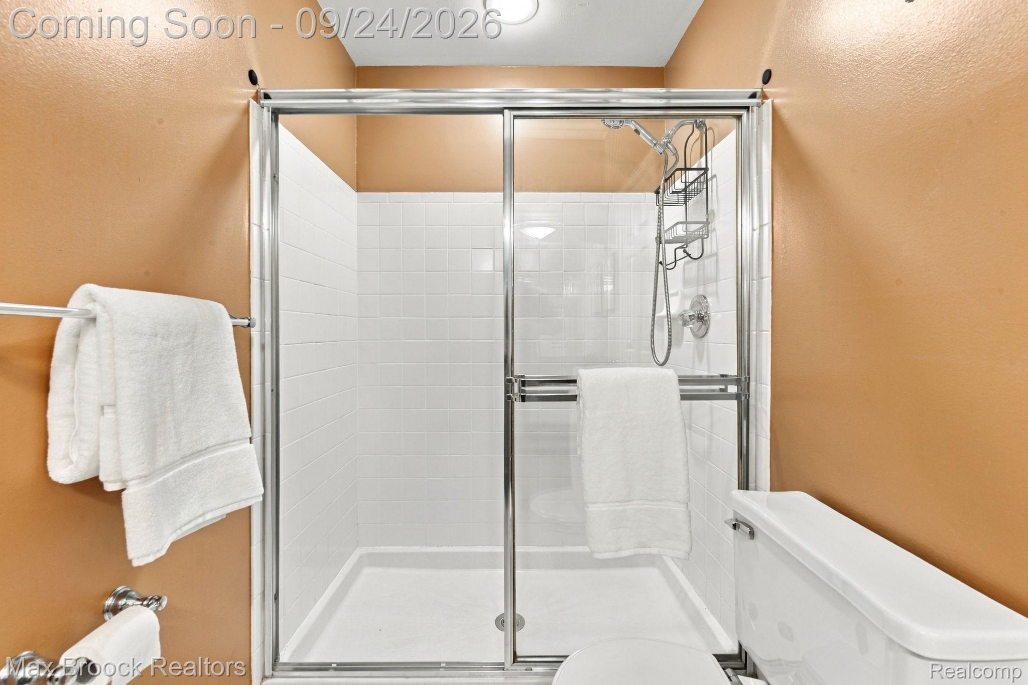24585 Edgewood Drive