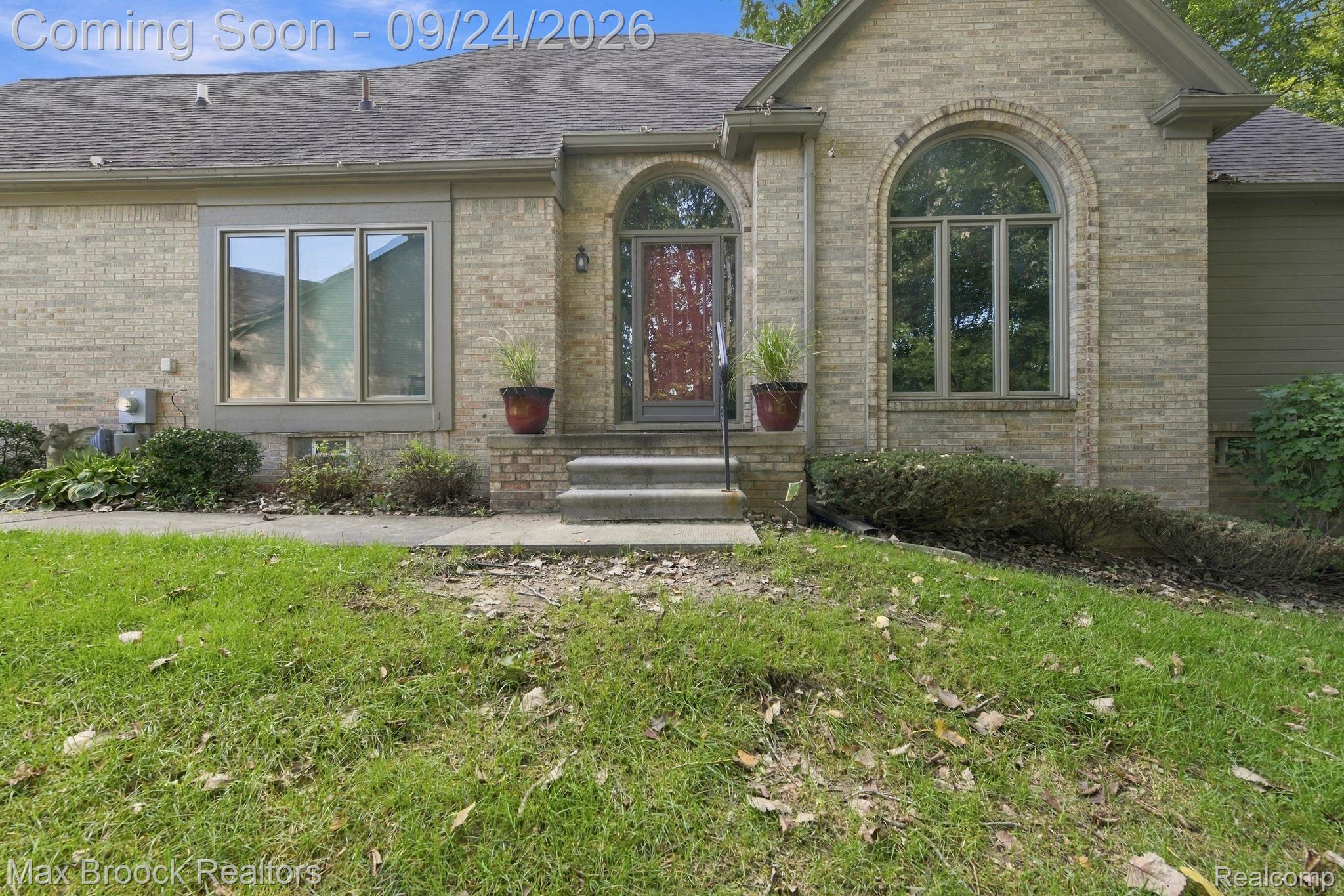 24585 Edgewood Drive